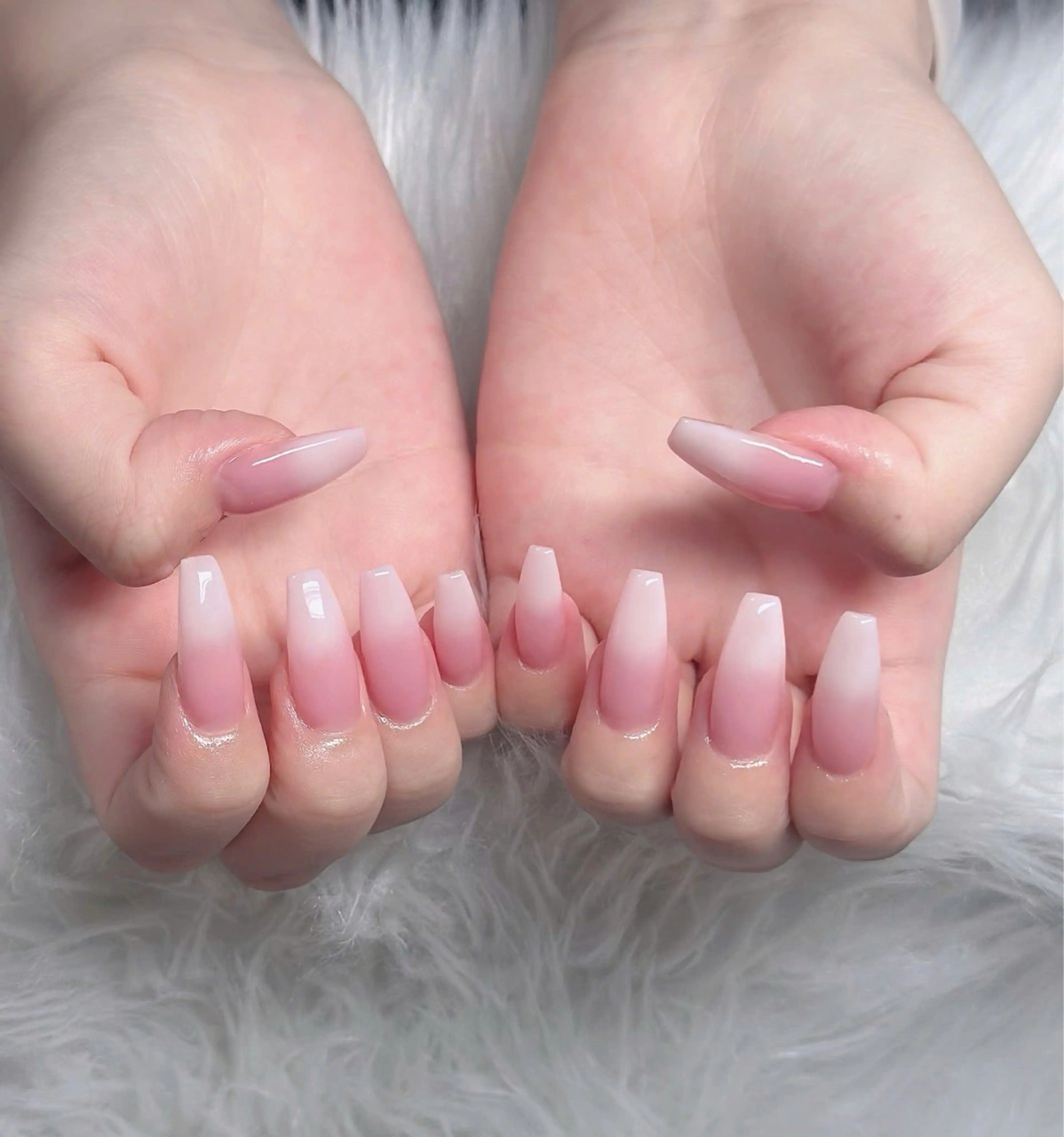 ネイル フレンチネイル ジェルネイル ガラスフレンチ ハロウィン ハート H.baby nail所属・H.baby Nail Salonのネイルデザイン