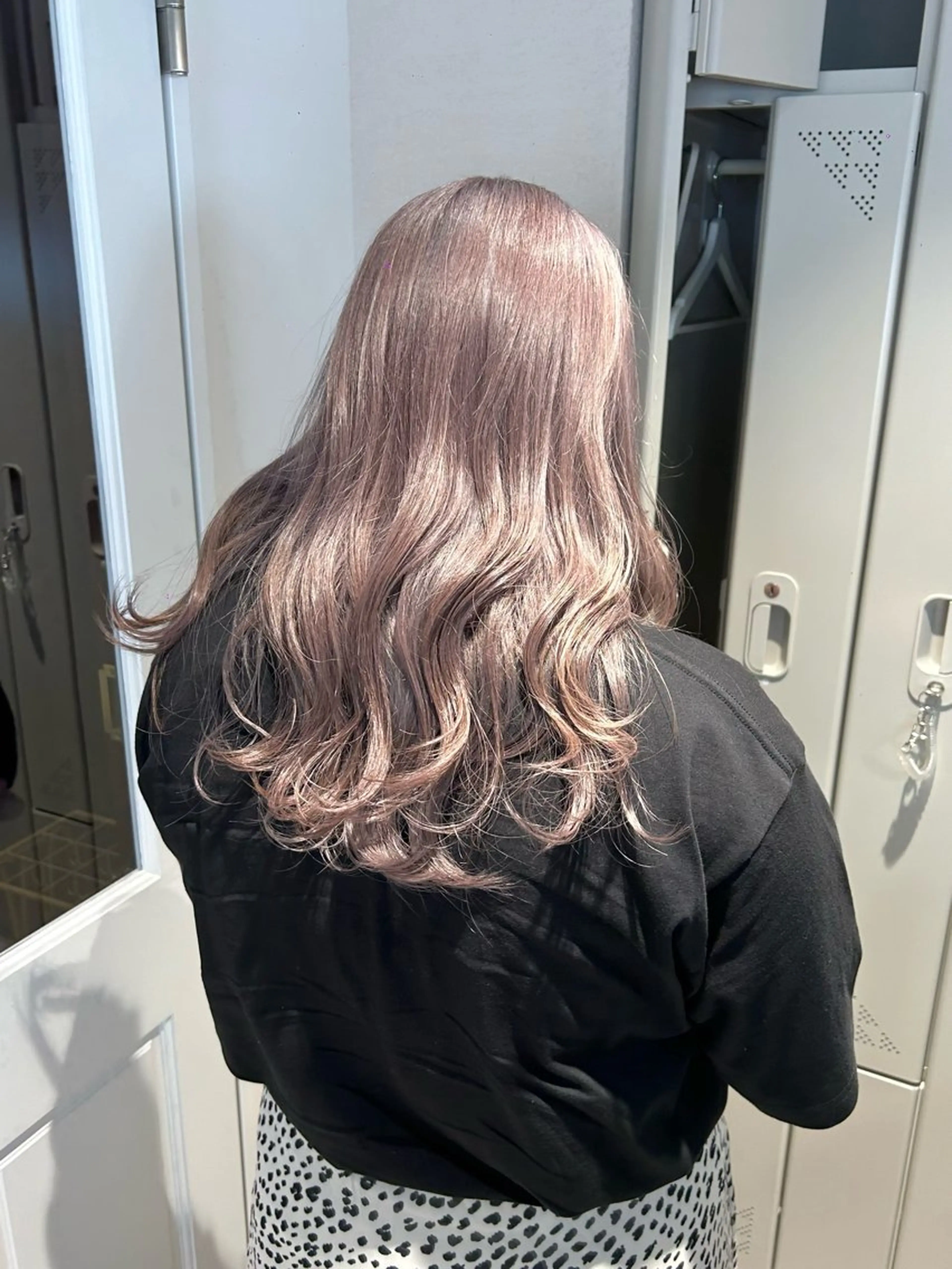 ロング ior北千住【イオール】所属・YU(ハイトーン/ ブリーチカラー)のヘアスタイル