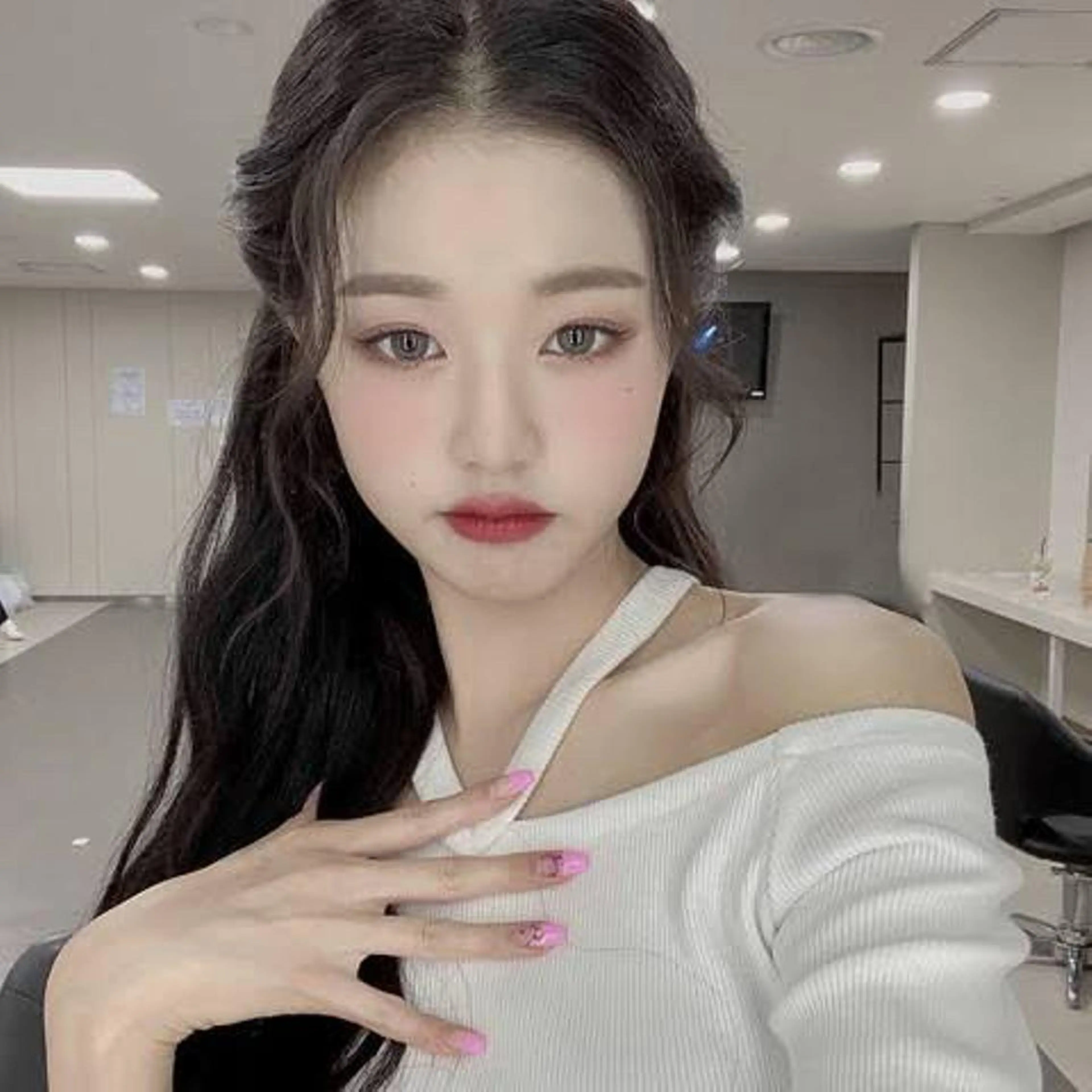 セミロング カット ヘアカラー 韓国 / 中国ヘア 🦋Noniのヘアスタイル