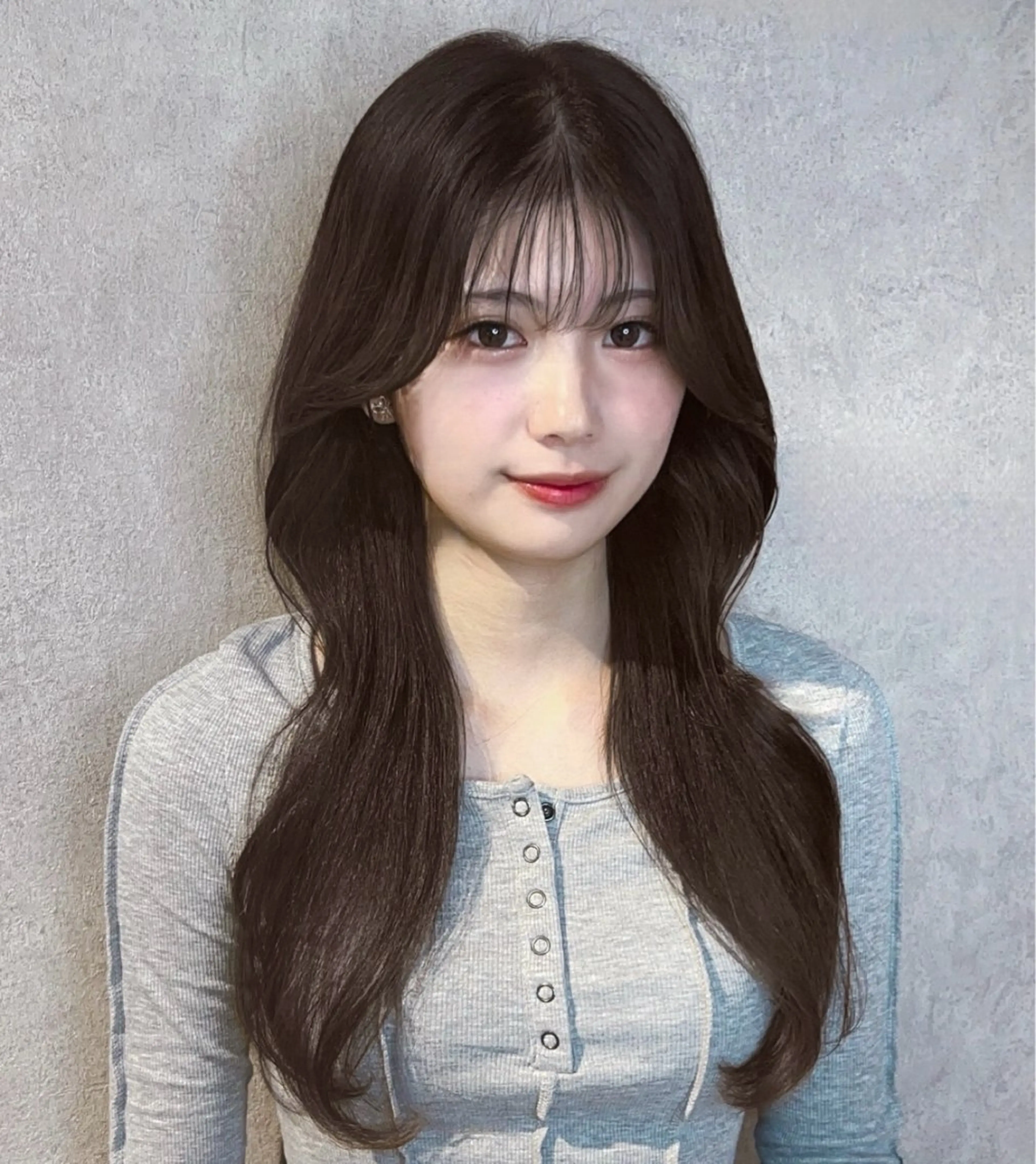 前髪・顔周りカット＋SNSに投稿の撮影📸ロングの方・10~20代の方限定 韓国ヘアセット付きの写真