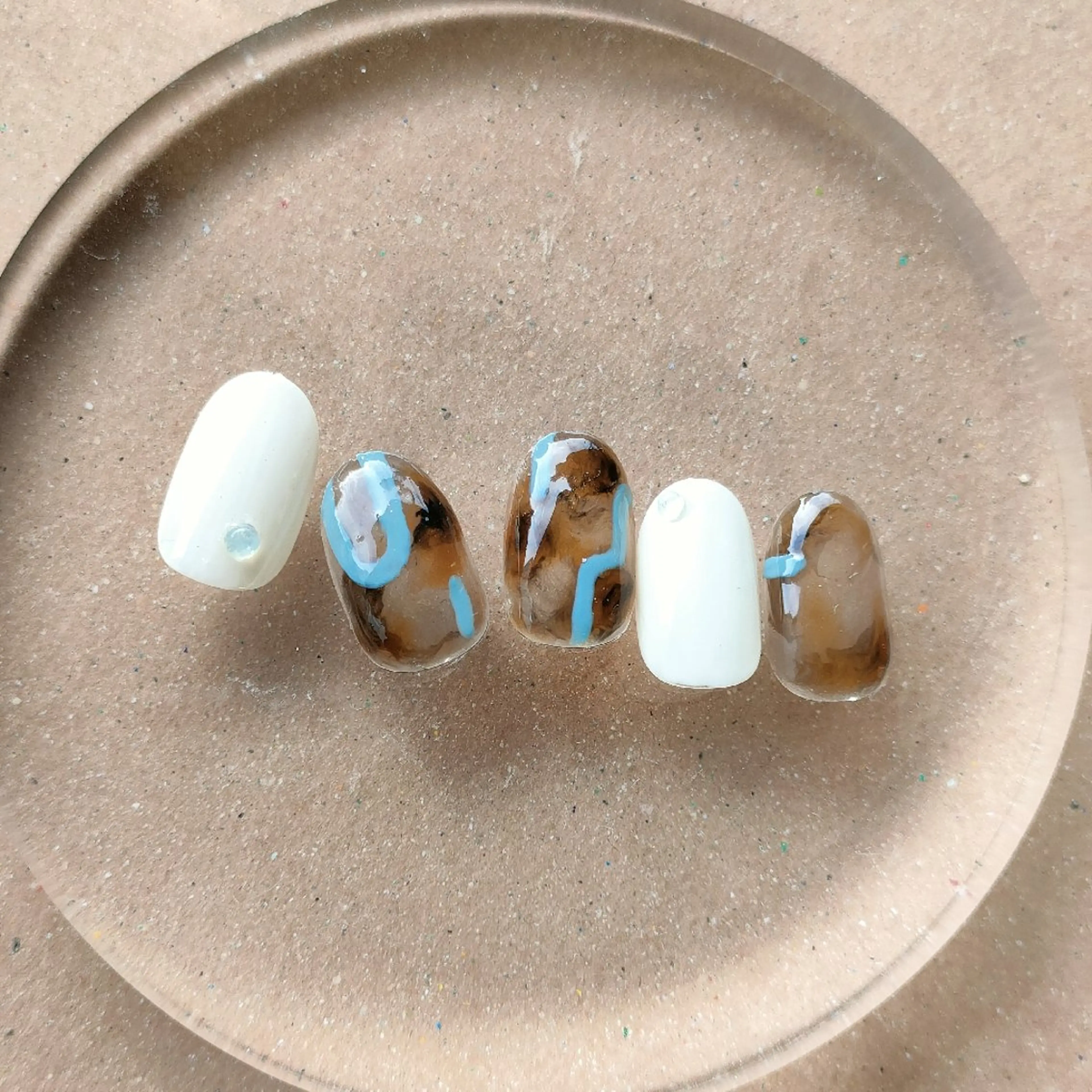 ネイル べっ甲ネイル oir. nailsalonのネイルデザイン