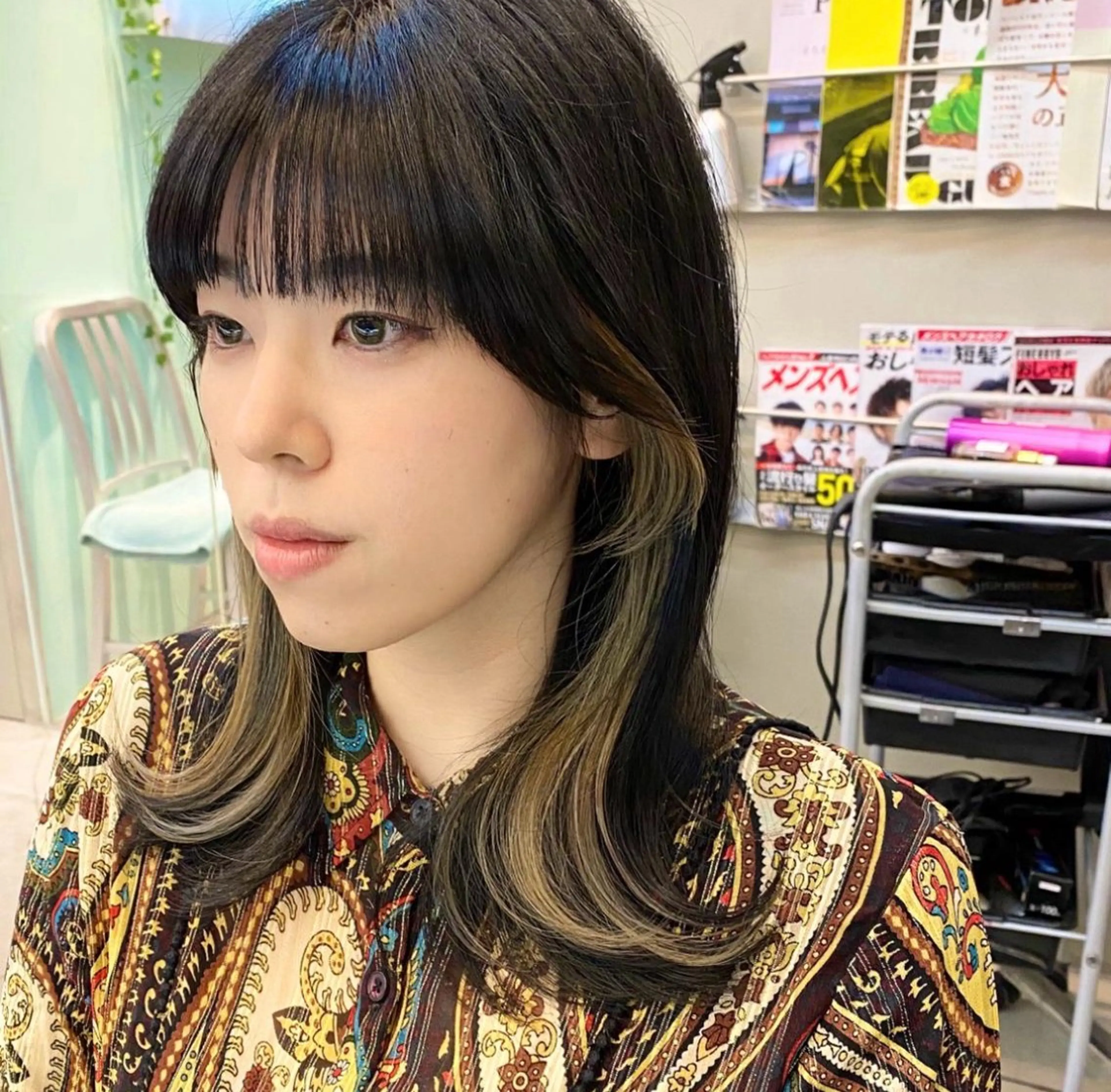 ミディアム カラー ベージュカラー 透明感カラー ダークグレー ミルクティーベージュ カット ヘアカラー トリートメント ✨髪質改善職人✨ デザインカラー/若林のヘアスタイル