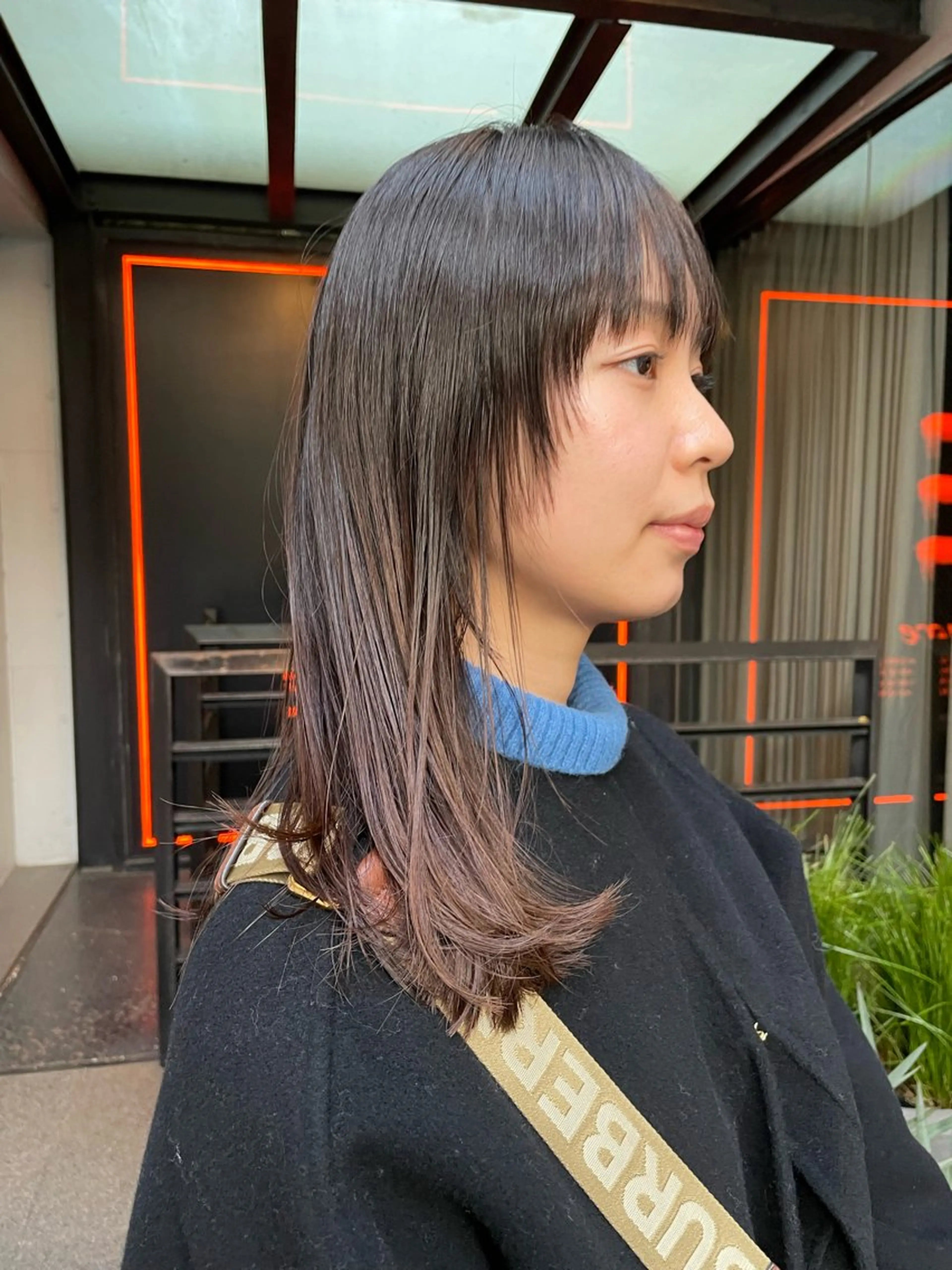 ミディアム レイヤーカット Luxe表参道 髪質改善　奈良のヘアスタイル
