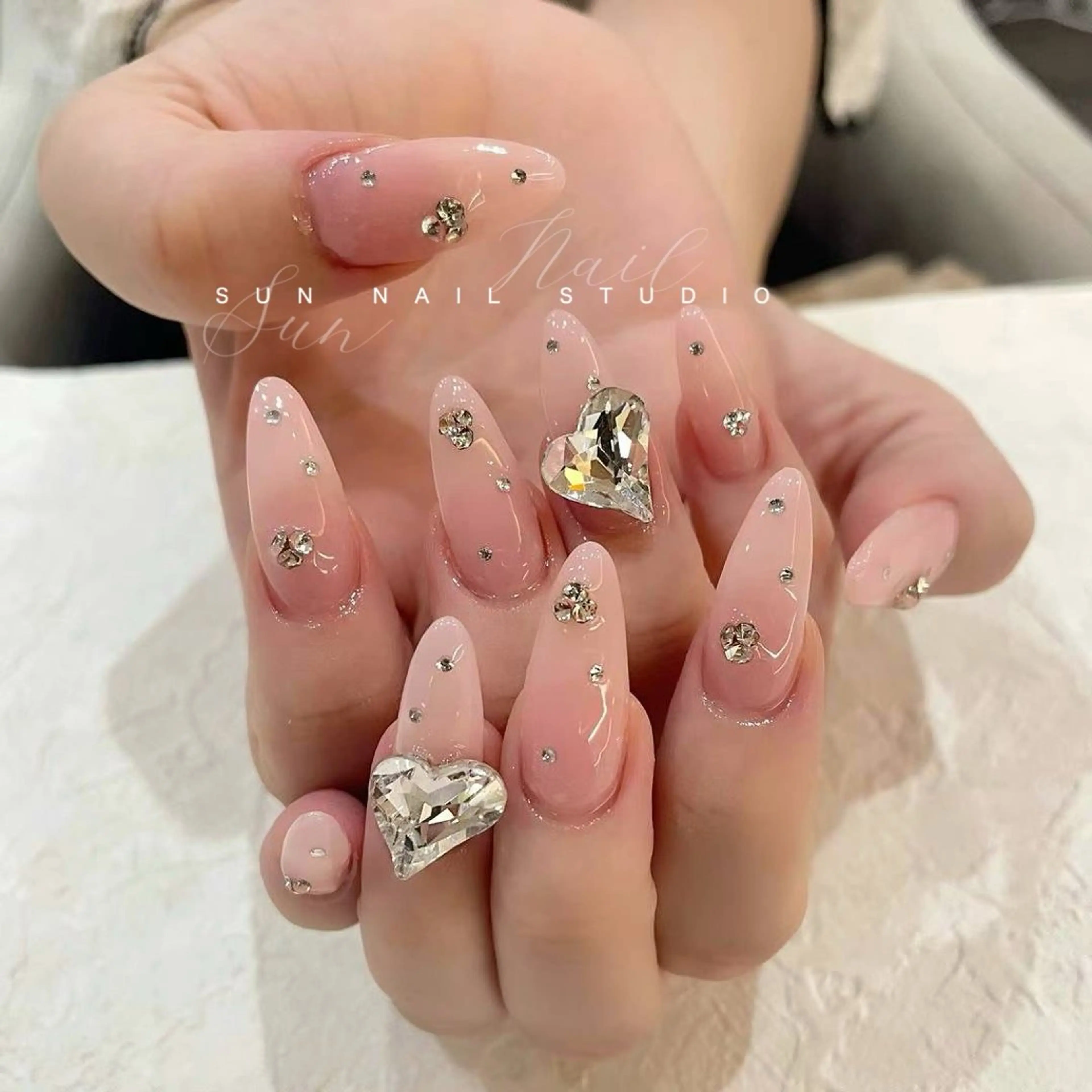 ネイル ハンドネイル ハンドケア SUN nail上本町のネイルデザイン
