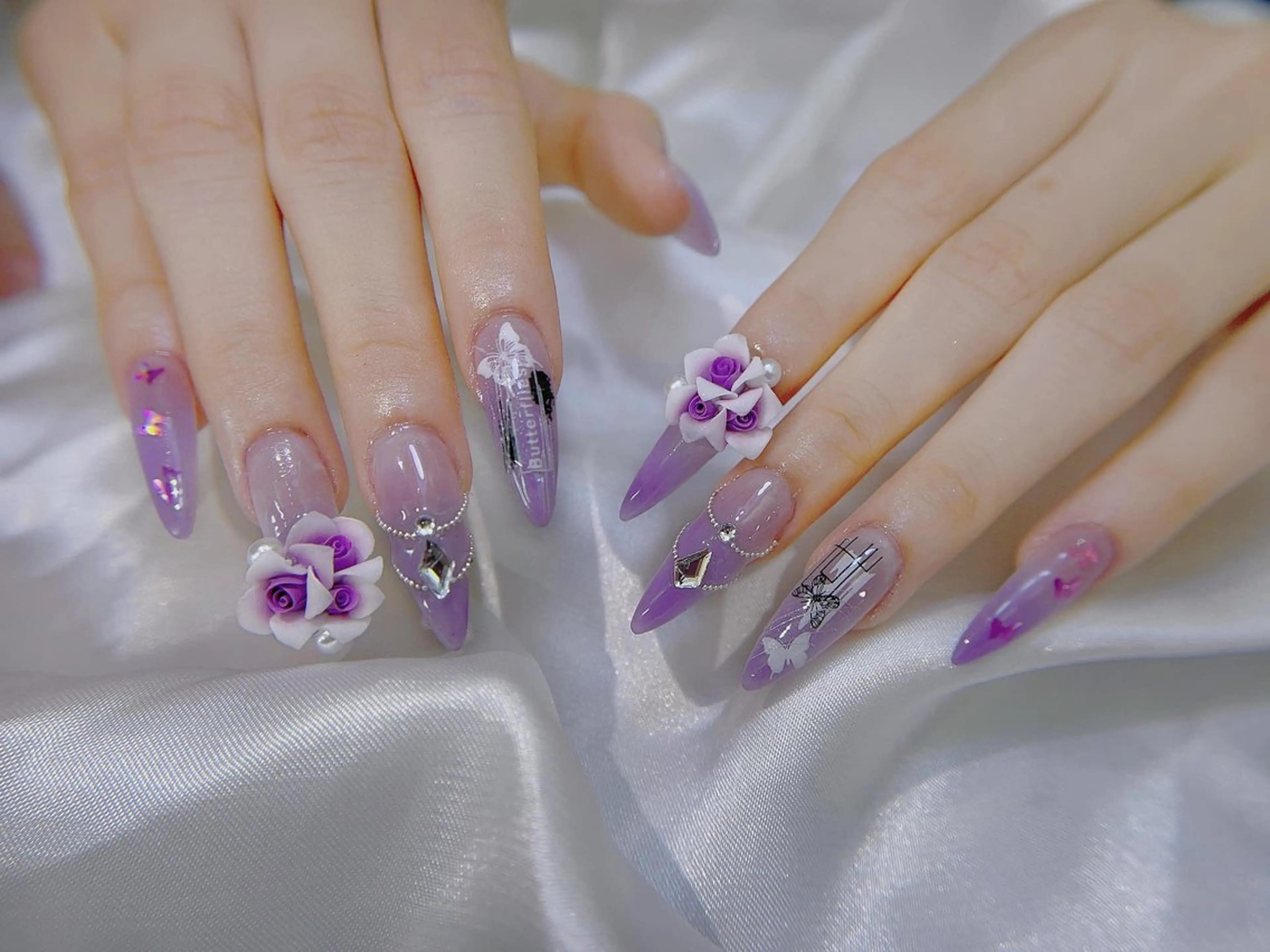 ロング 28nails -hangのネイルデザイン