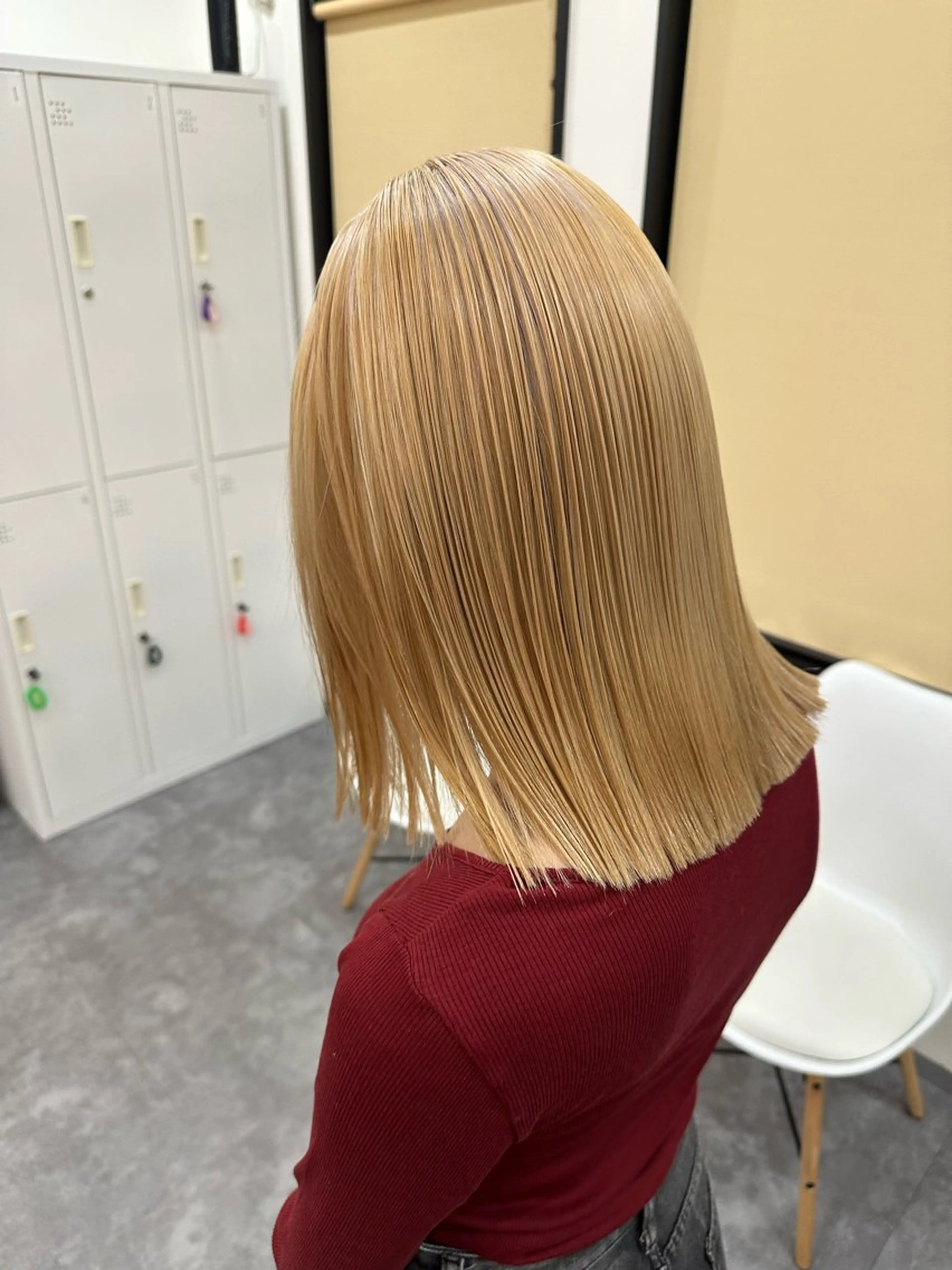 ミディアム ショートボブ ミディアムパーマ 韓国風カラー ボブ ハイライト カット ヘアカラー トリートメント ヘアセット 奈良一番ミルクティー ベージュしています⭐のヘアスタイル