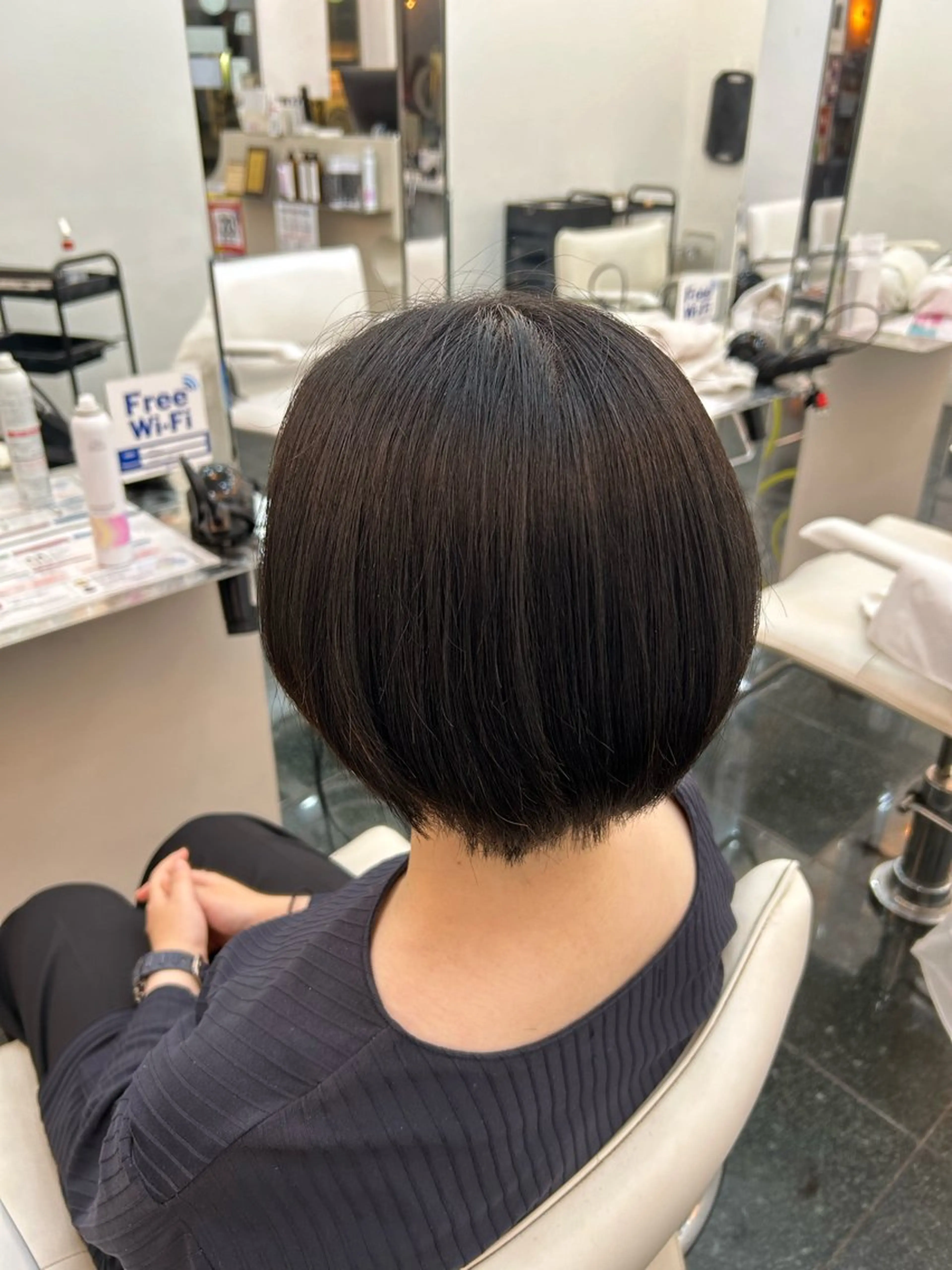 ショート 髪質改善⭐️縮毛 🫧内藤紅葉のヘアスタイル