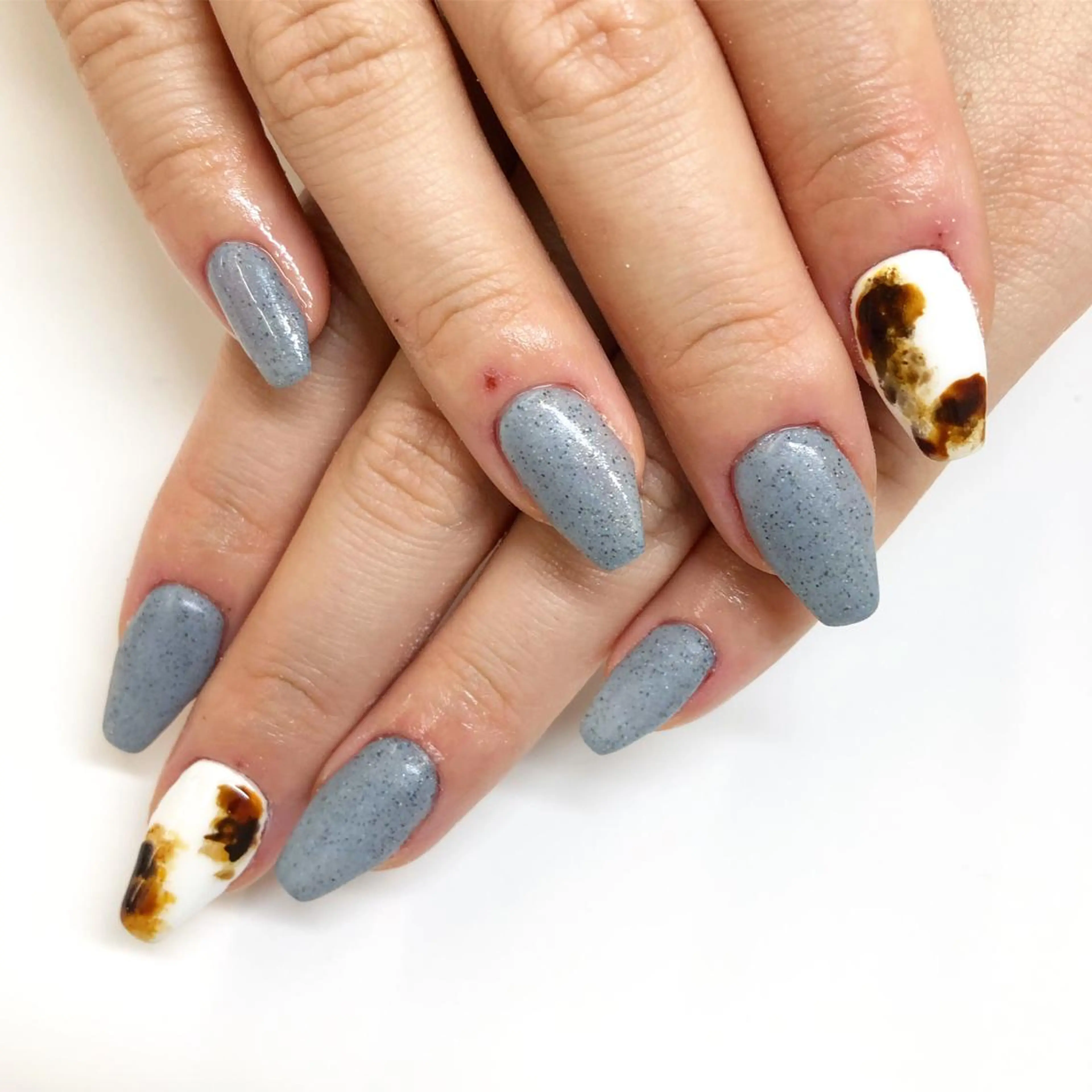 ネイル マットネイル Minami 🍓のネイルデザイン