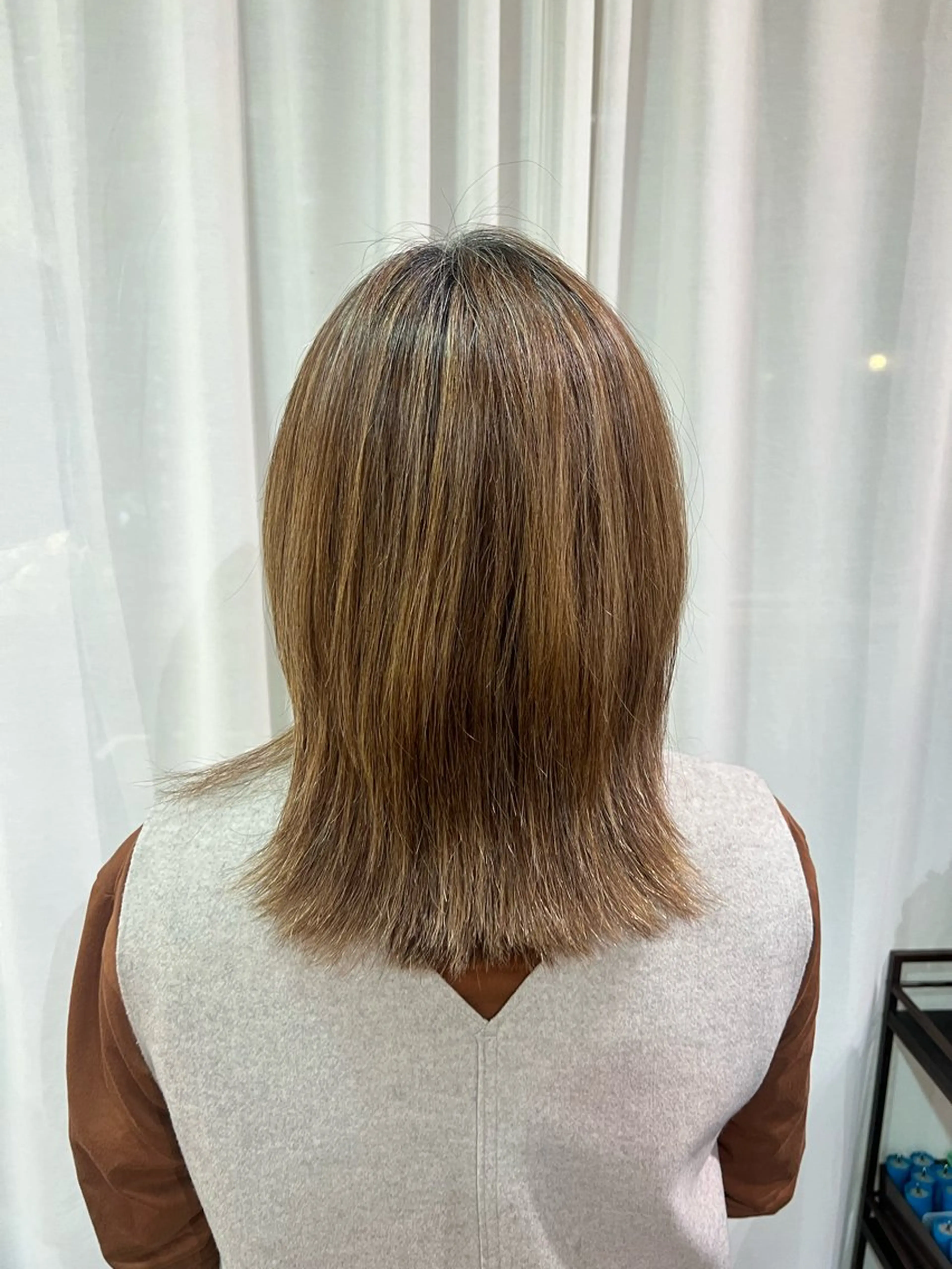 セミロング カラー パーマ ヘアアレンジ カット ヘアセット gimmick 自由が丘所属・原中 亮汰のヘアスタイル
