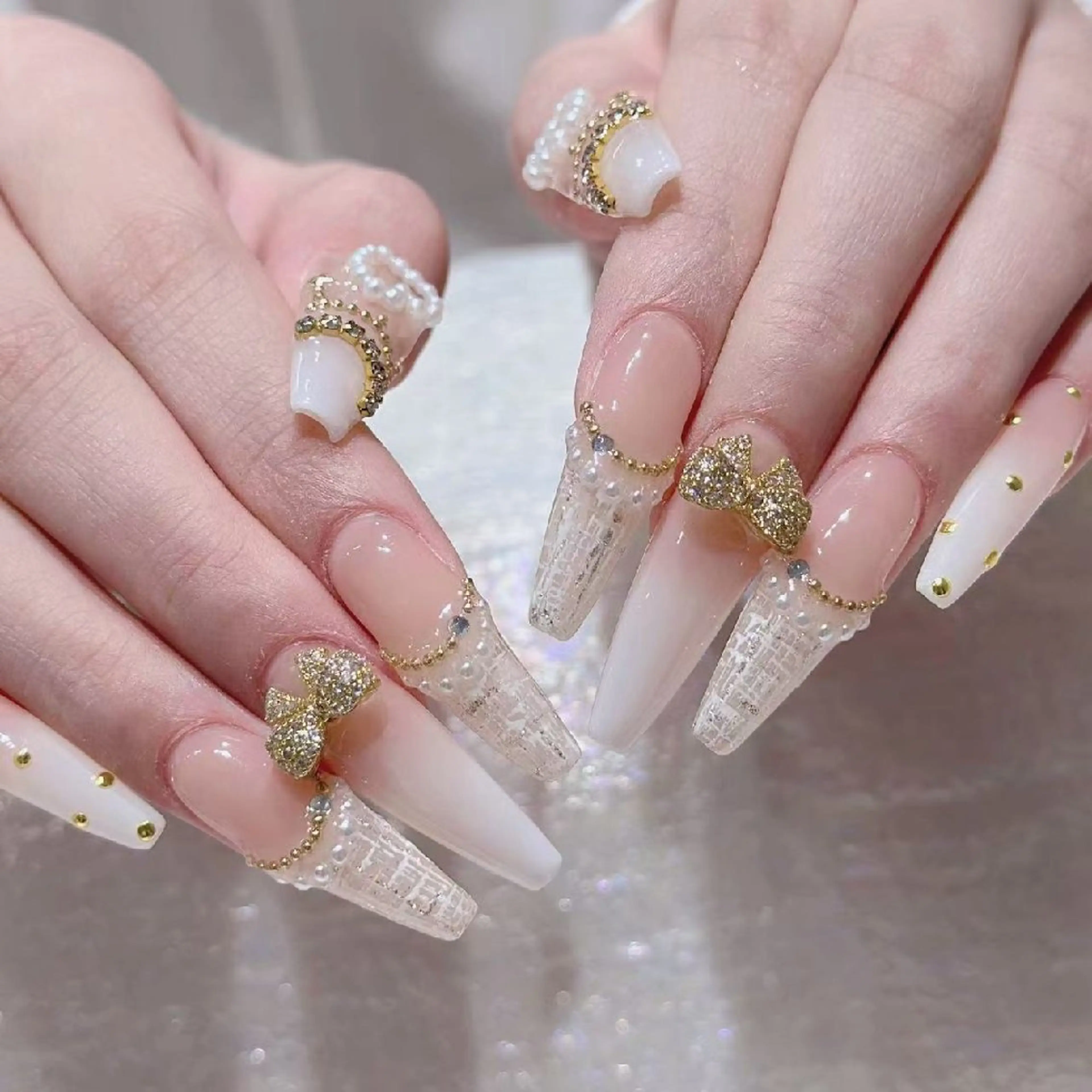 ネイル ハンドネイル Queens みなみのネイルデザイン