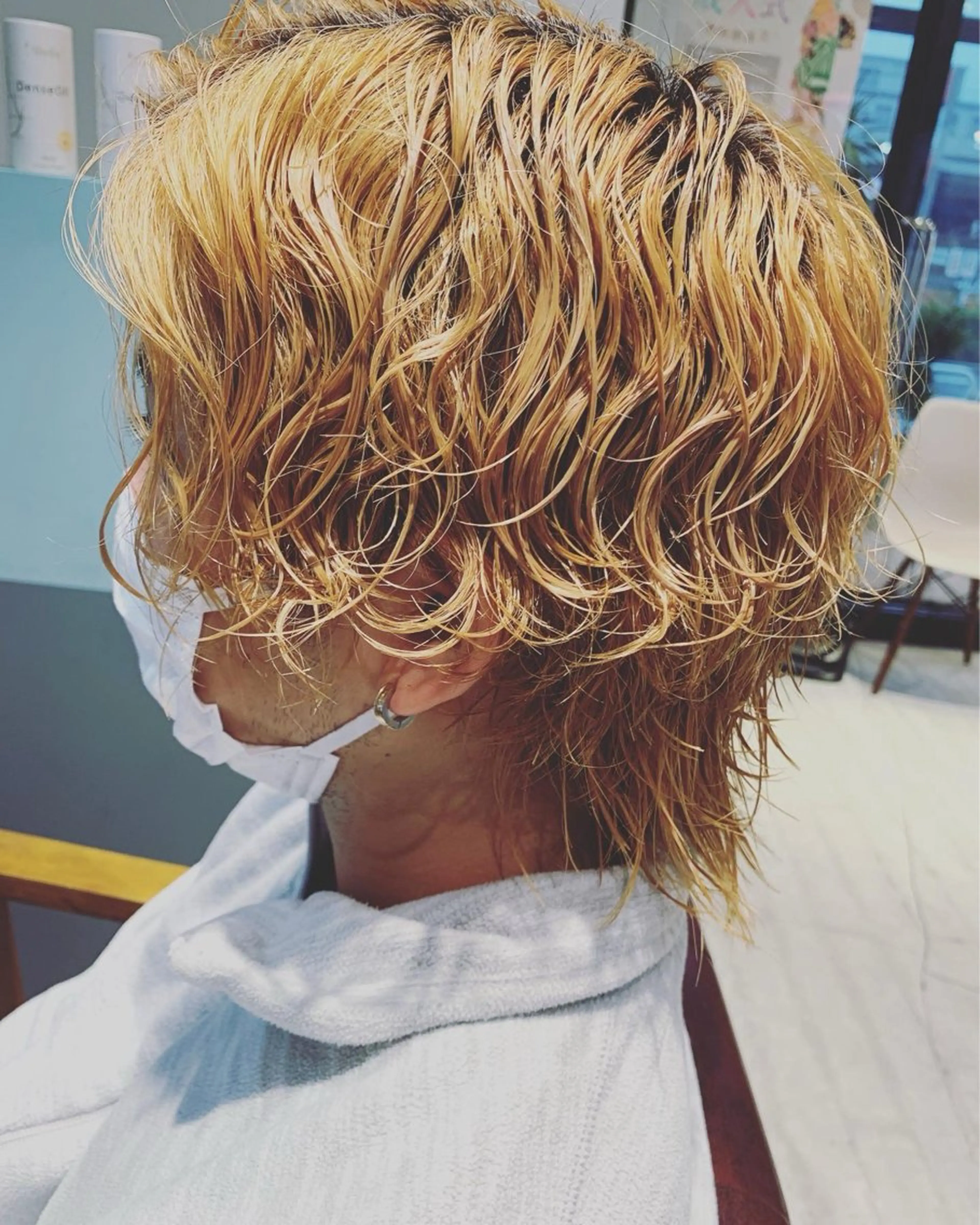 ミディアム カラー パーマ メンズ ミディアムパーマ メンズブリーチ メンズパーマ 波巻きパーマ ブリーチ カット パーマ hair dressing improve所属・◎メンズパーマ特化 櫻井康太のヘアスタイル