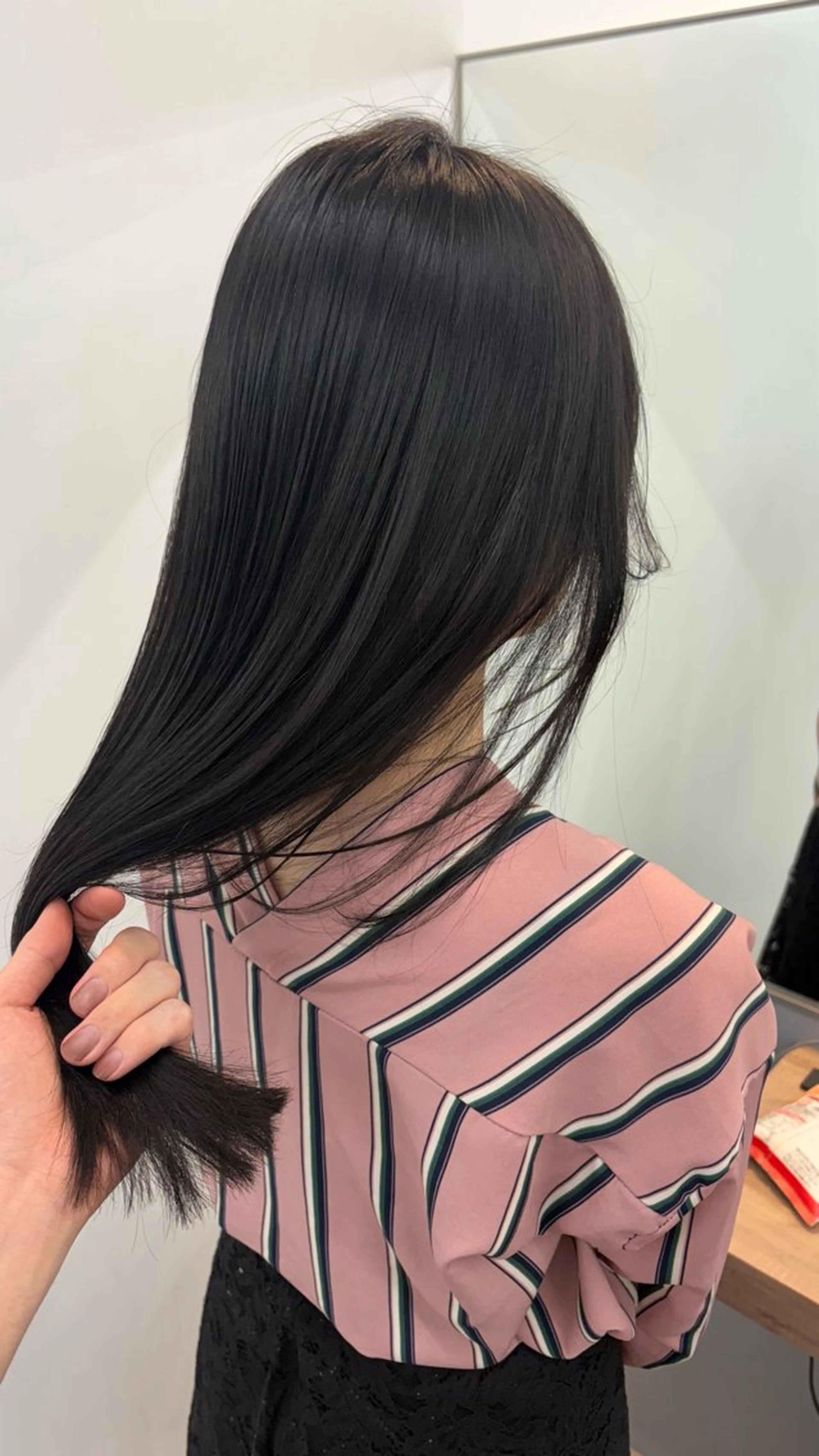 ロング カラー レイヤーカット カット ヘアカラー トリートメント 浅倉艶🐈‍⬛ /ウルフ/レイヤーのヘアスタイル