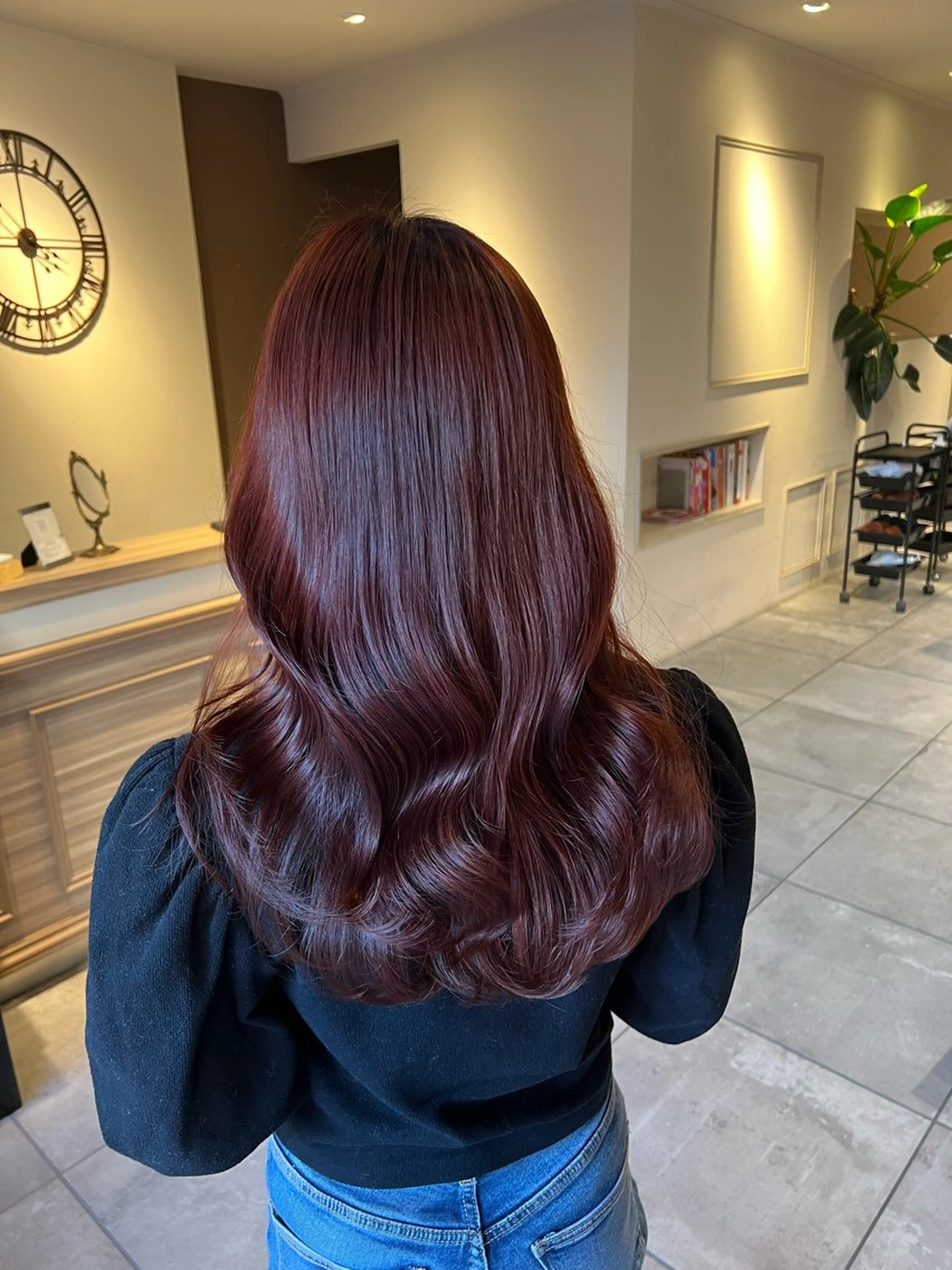 ロング カラー ブラウンカラー カット ヘアカラー トリートメント 川越 輝梨奈のヘアスタイル