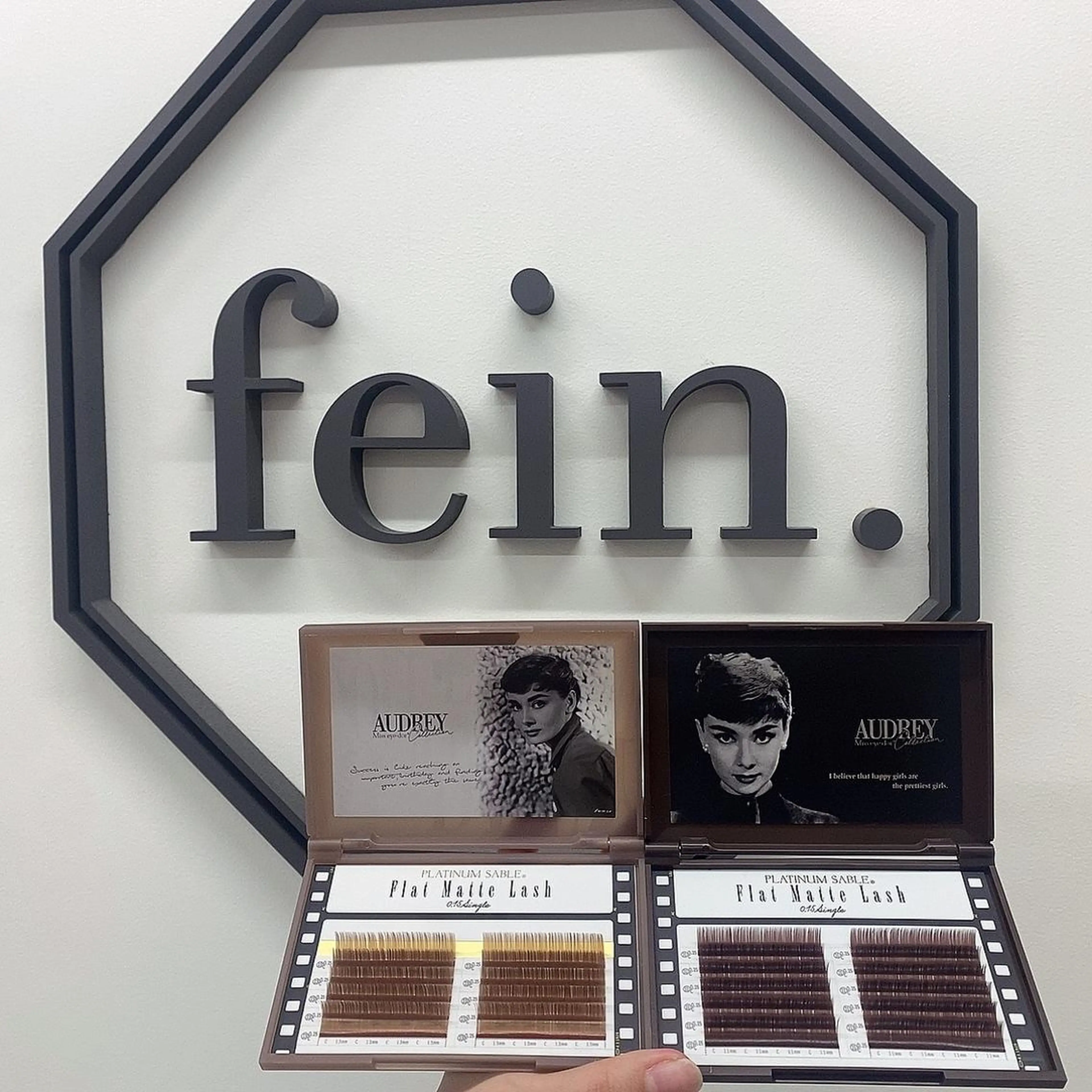 マツエク・マツパ カラーマツエク フラットラッシュ Favori 川上のマツエク・マツパデザイン