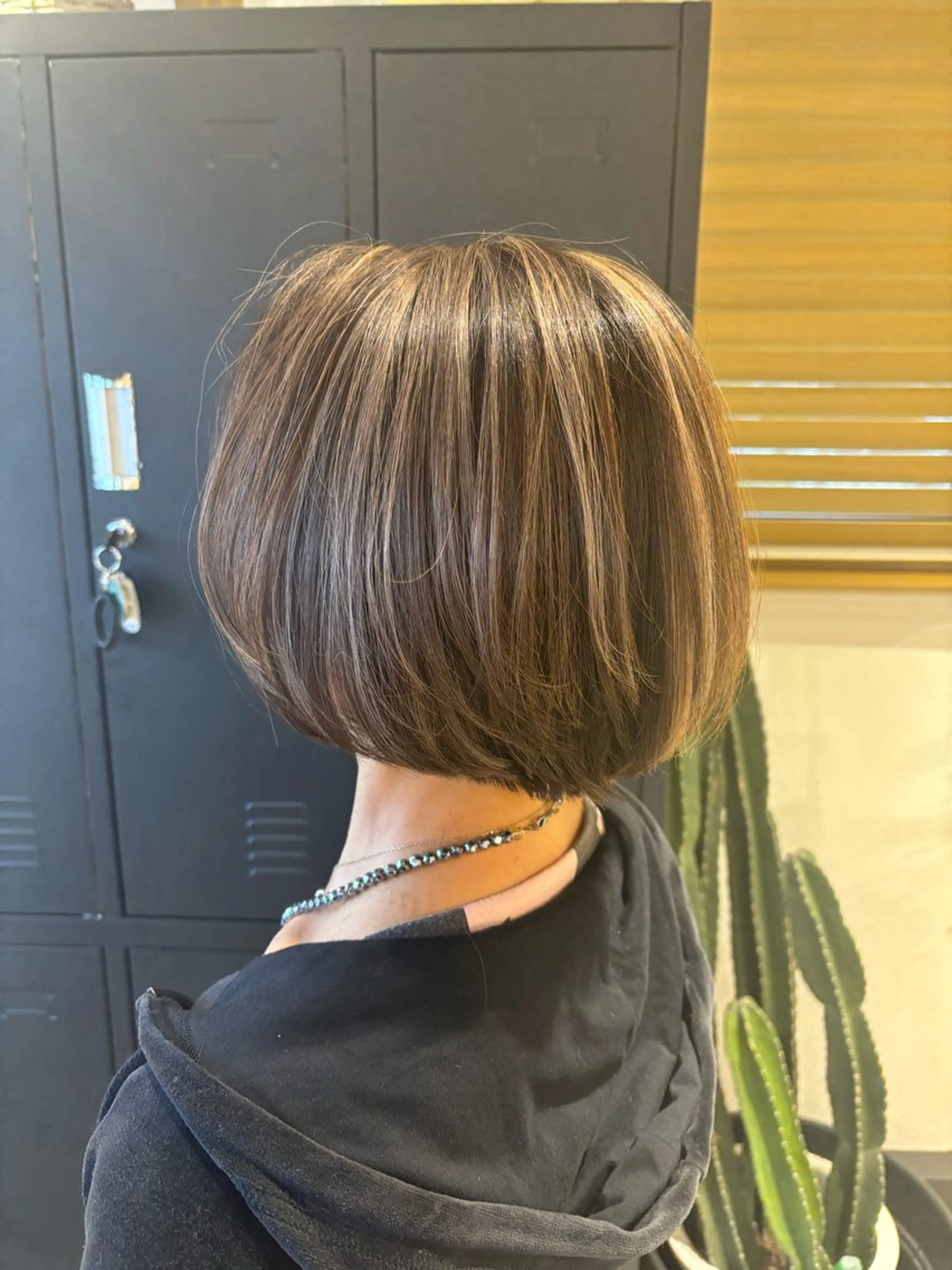 ミディアム ハイライト shuyu /sunsのヘアスタイル