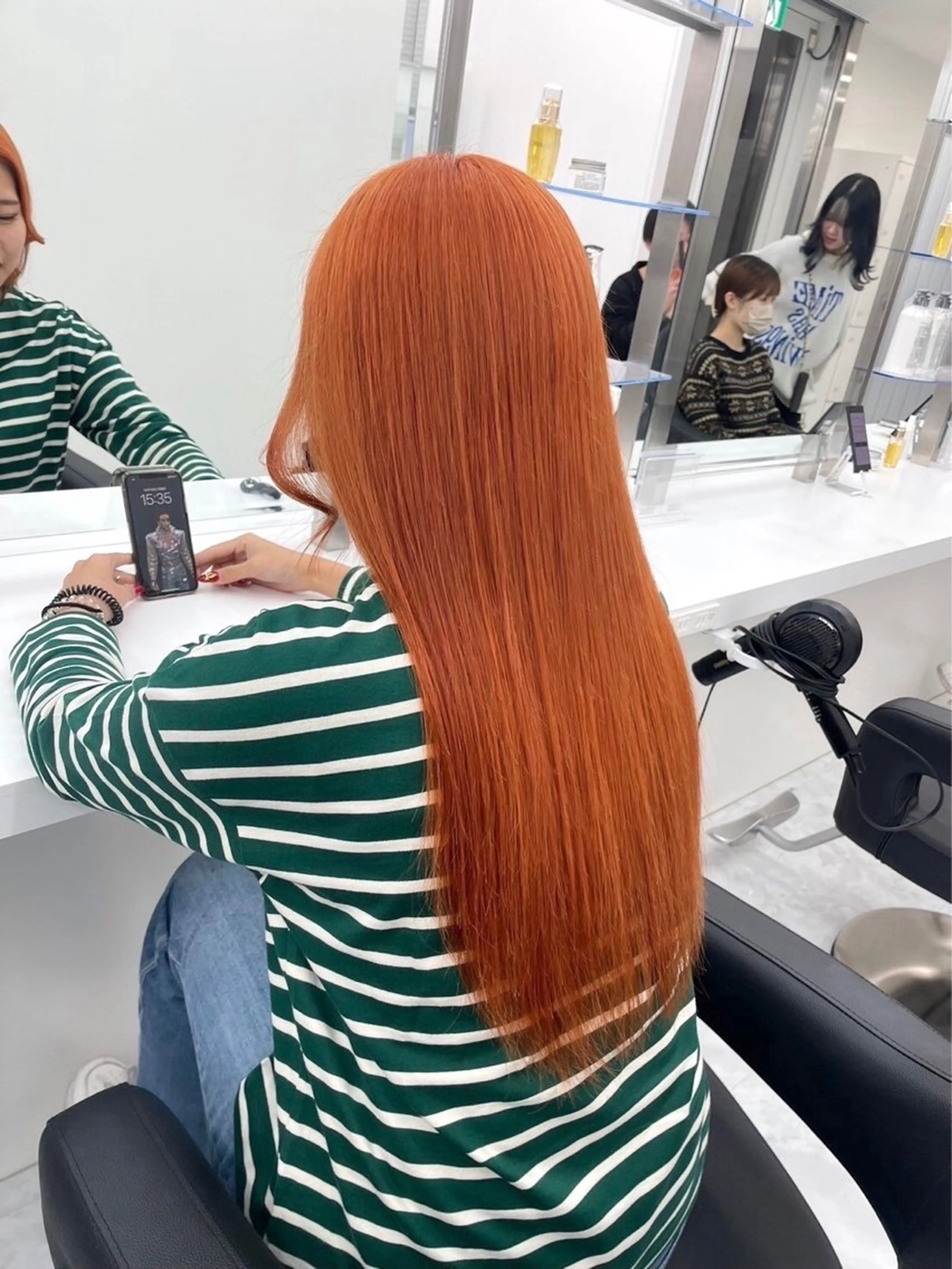 ロング カラー ヘアアレンジ オレンジ ヘアカラー トリートメント ヘッドスパ ヘアセット 🥀レイヤー×ハイト ーントレンドヘア🥀のヘアスタイル