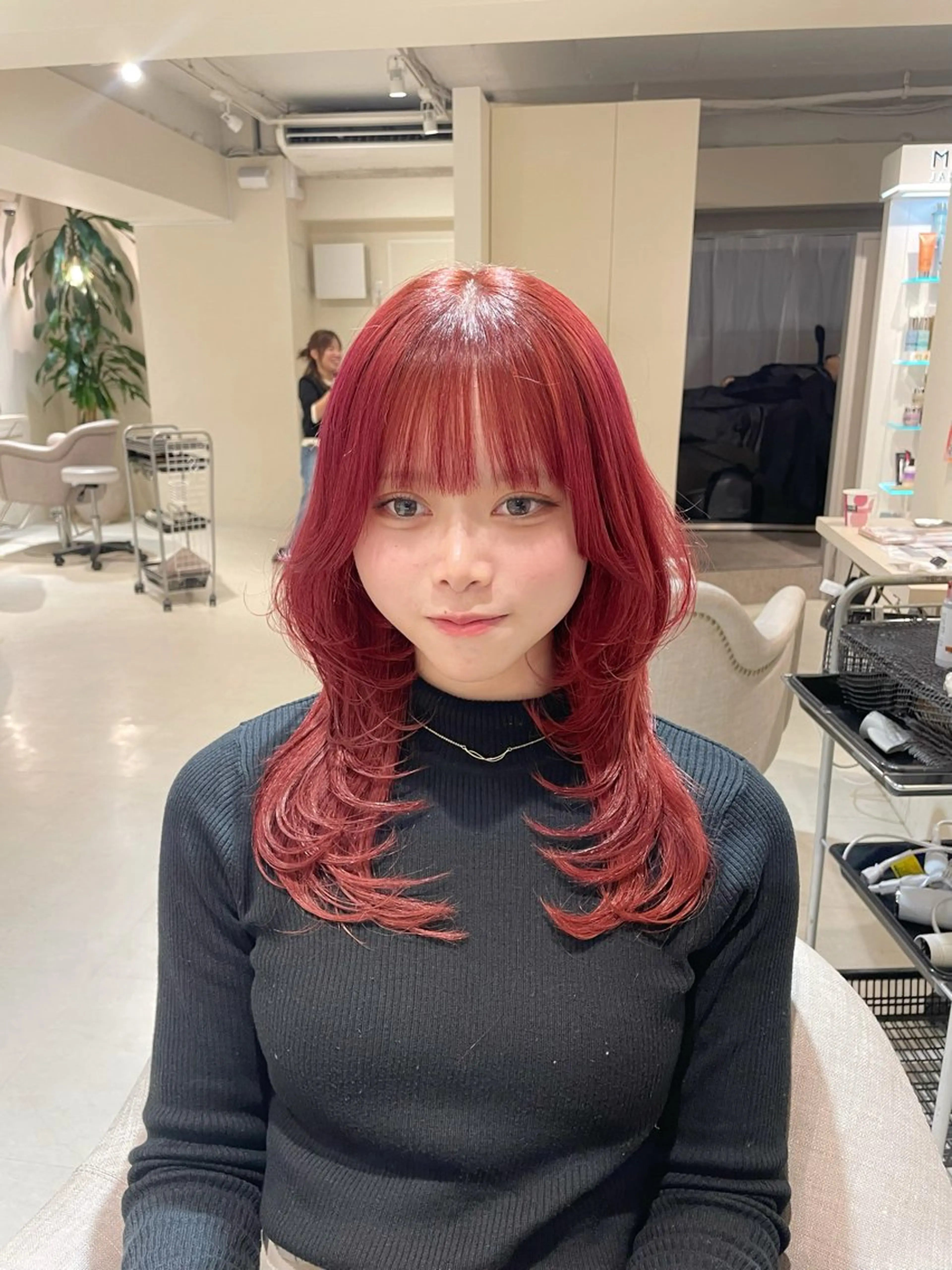 ミディアム レイヤーカット CreBiA ten_【クレビアテン】所属・crebia 漢人 美海／レイヤーカットのヘアスタイル