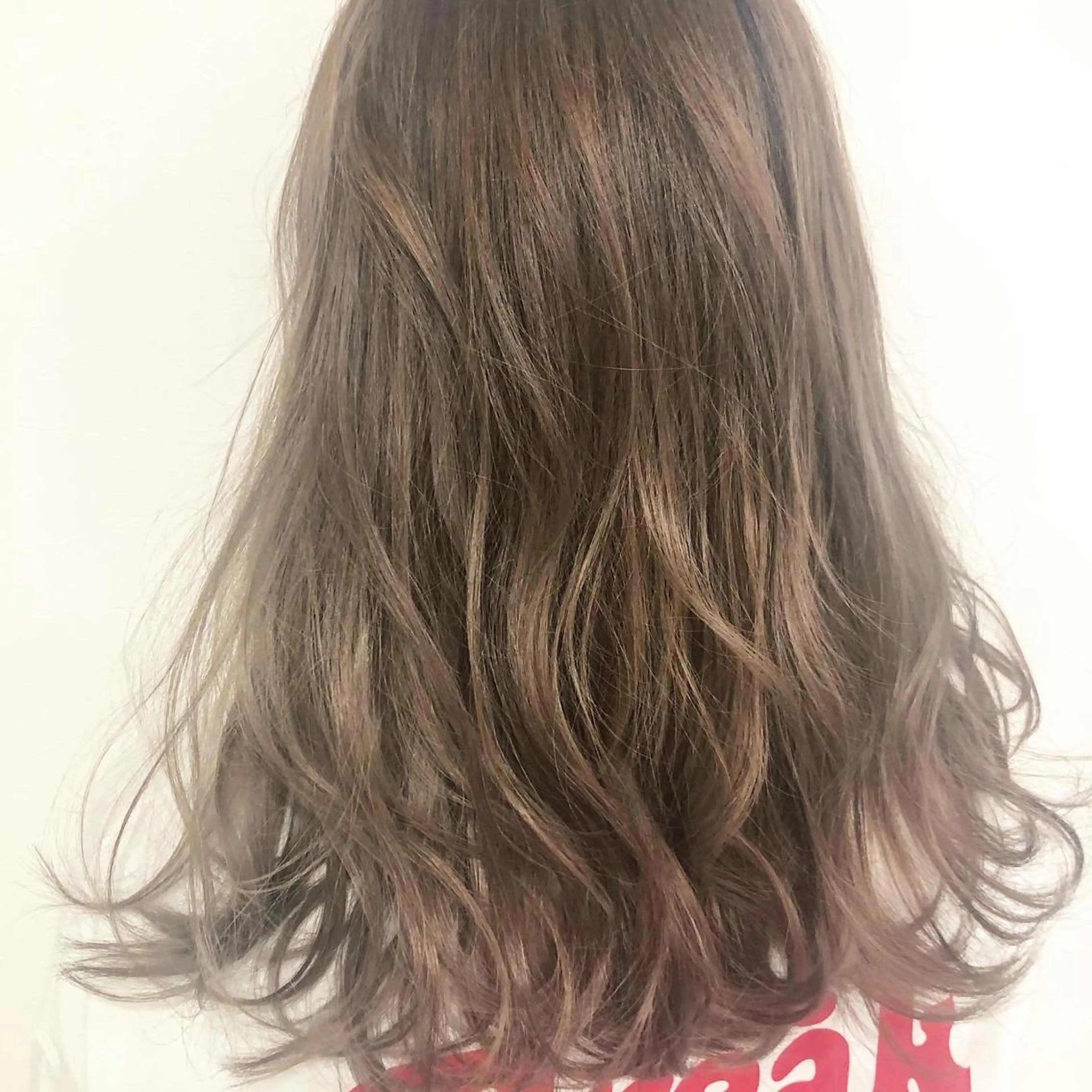 ロング カラー 茂原 麻生のヘアスタイル