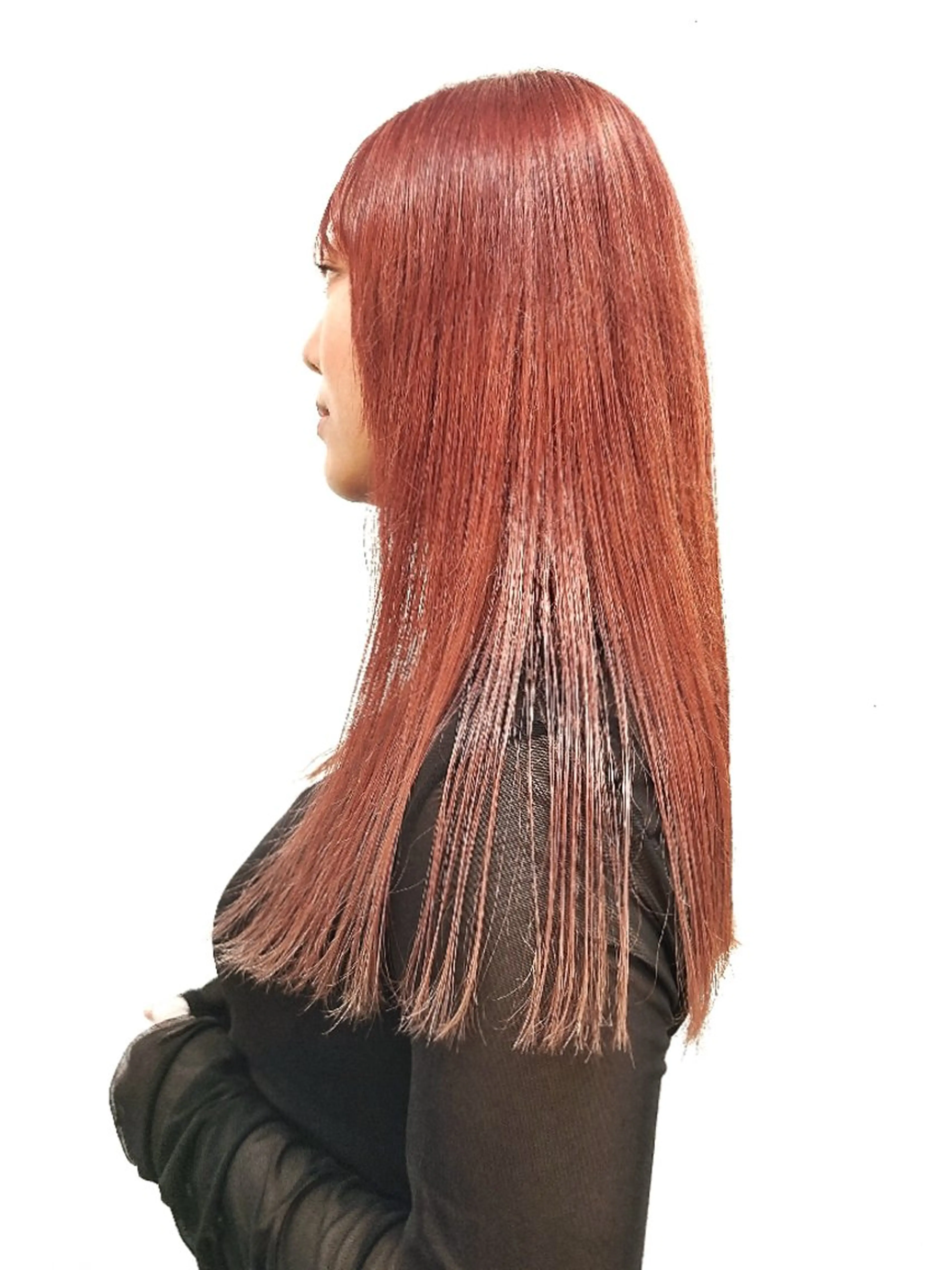 ロング カラー ハイトーンカラー オレンジ オレンジレッド レッドカラー ロング yolo.所属・夜特化型ヘアサロン 𓃱yolo.タナベのヘアスタイル