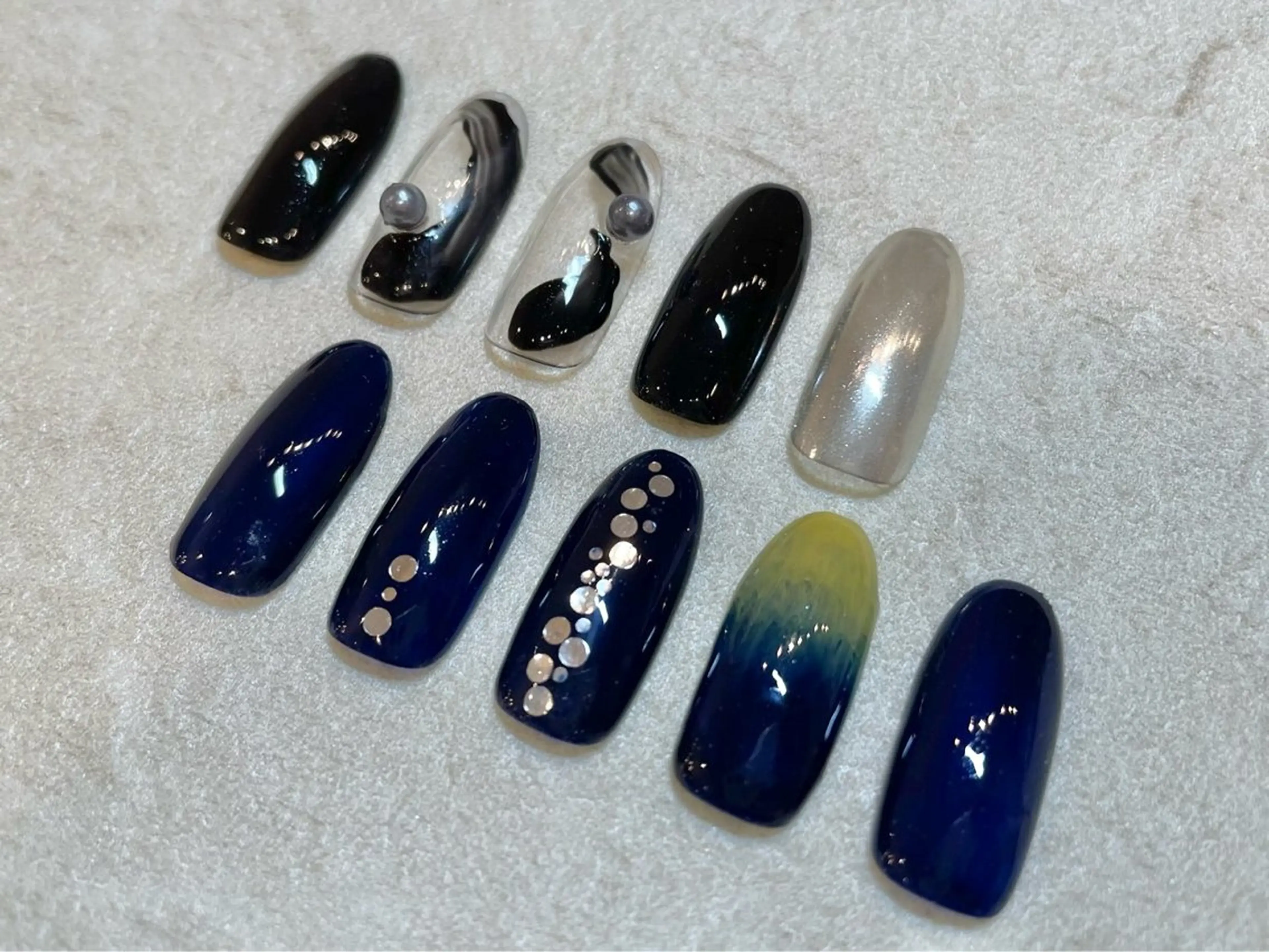 【ハンド】ニュアンス定額ネイル🧡色変え無料¥4.000🧡ジェルオフ込の写真