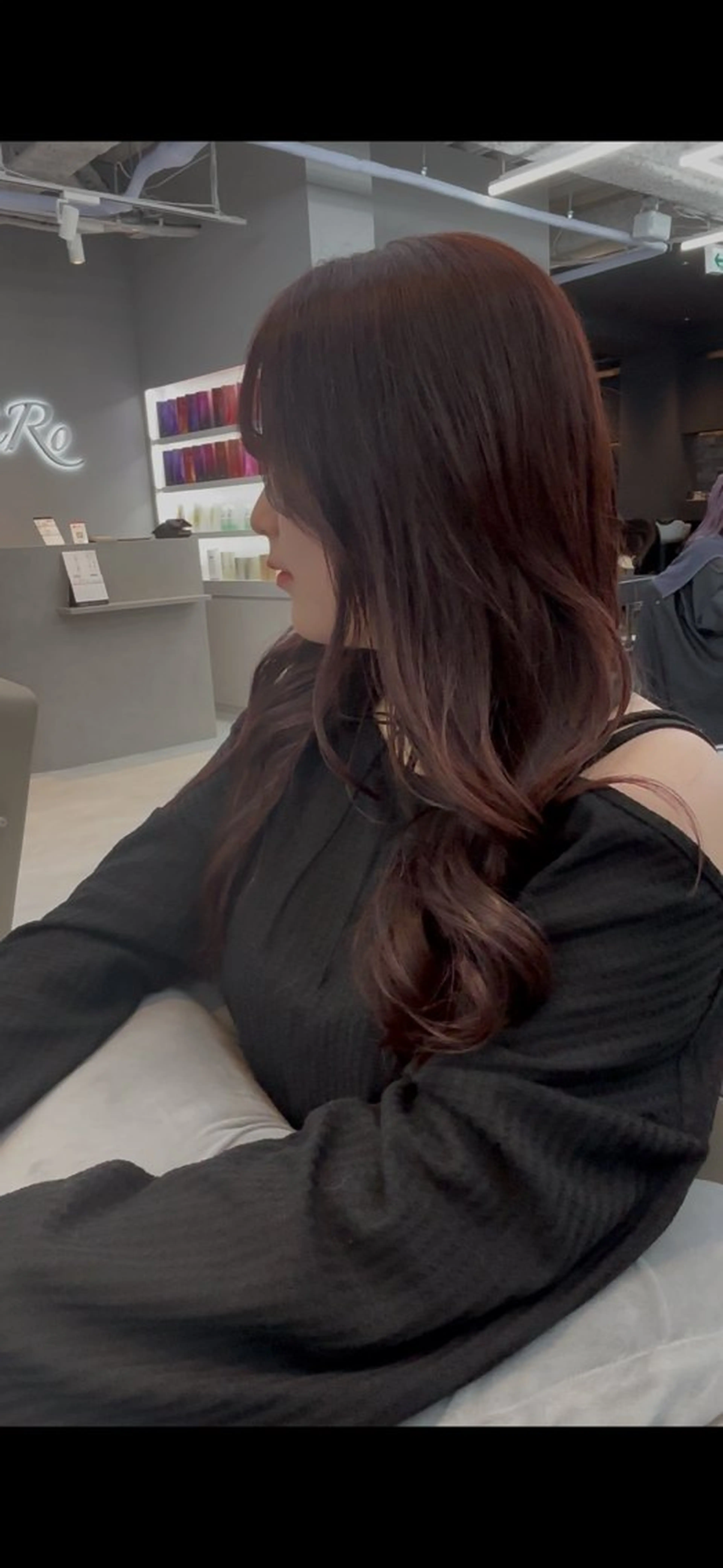 ロング ピンクブラウン 山崎 隼のヘアスタイル