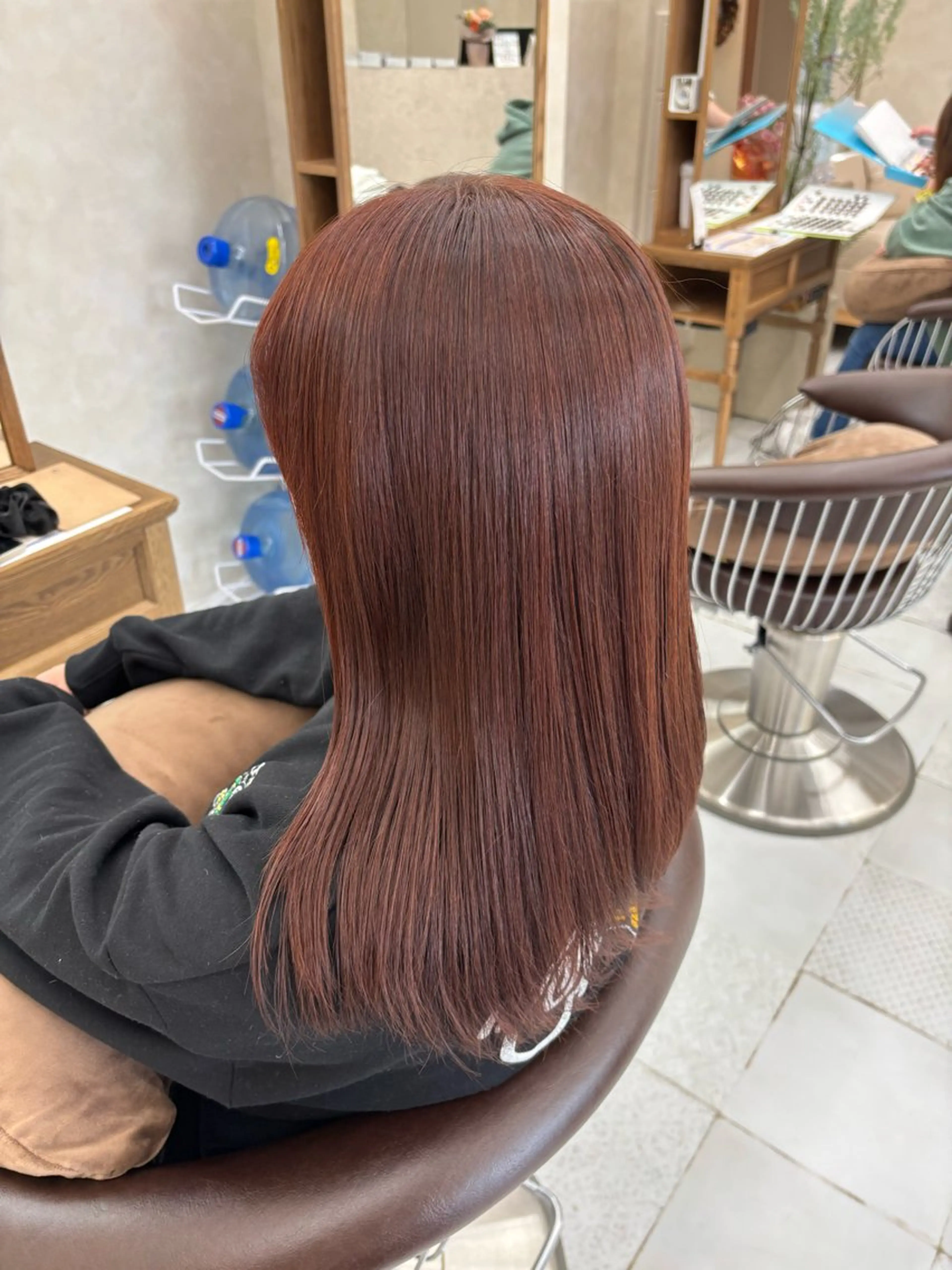 セミロング カラー ブリーチ ブリーチなしカラー 暖色カラー/縮毛矯正 /艶髪/本厚木のヘアスタイル