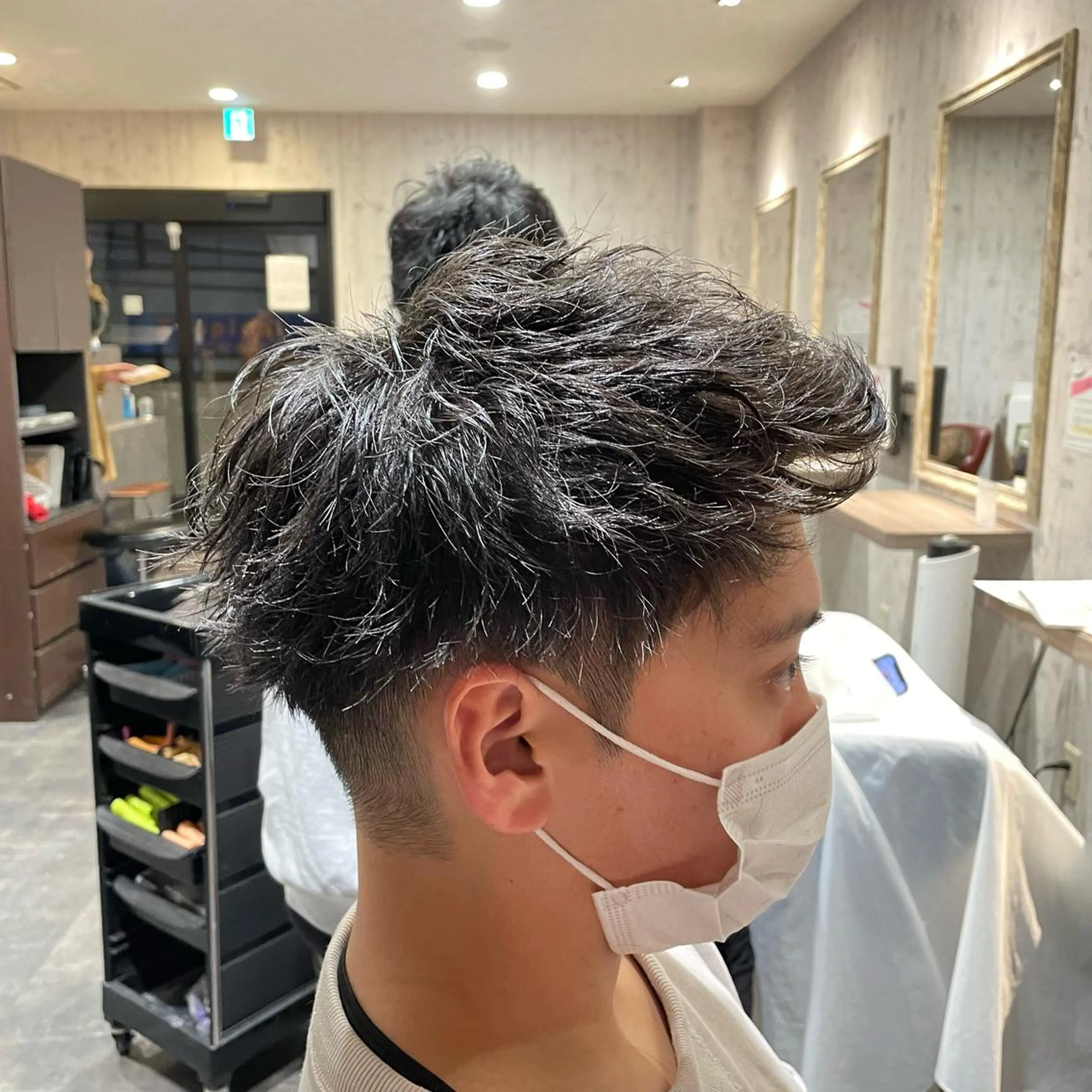 ショート メンズ モヒカン カット Wataru 外国人風カラー💎のヘアスタイル