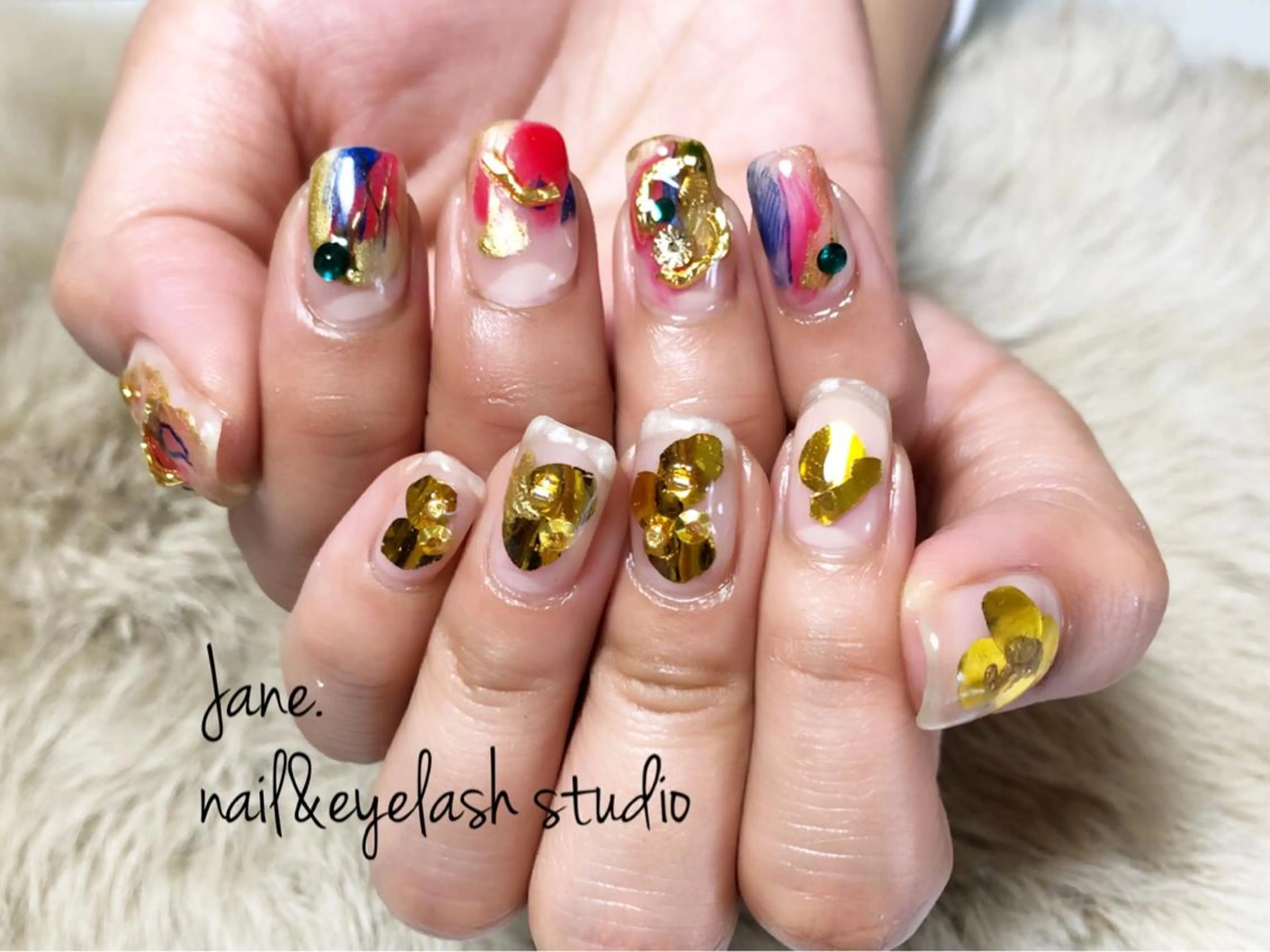 ショート Yakko pas á pasのネイルデザイン