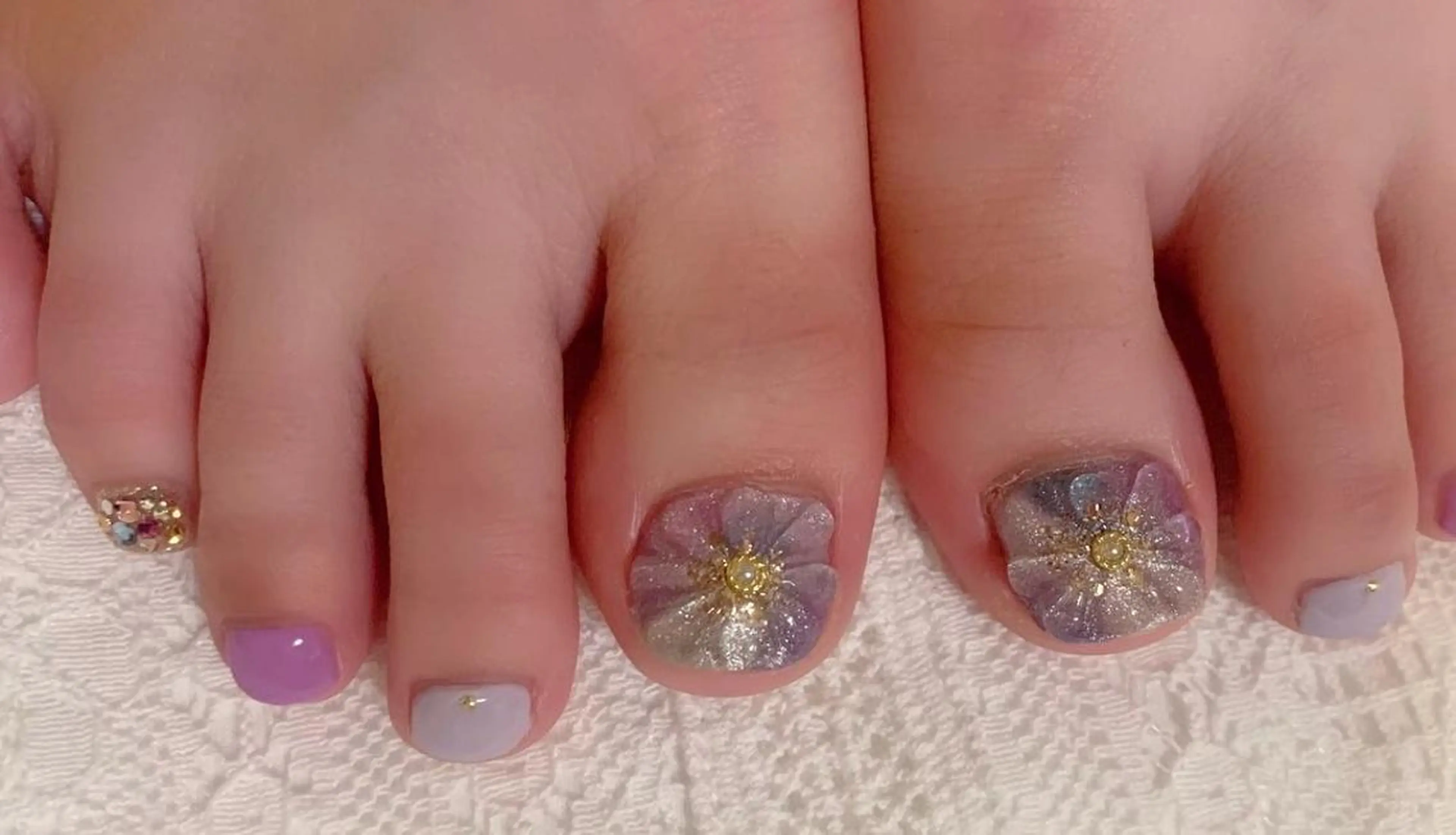 ネイル フットネイル t. yoshizawaのネイルデザイン