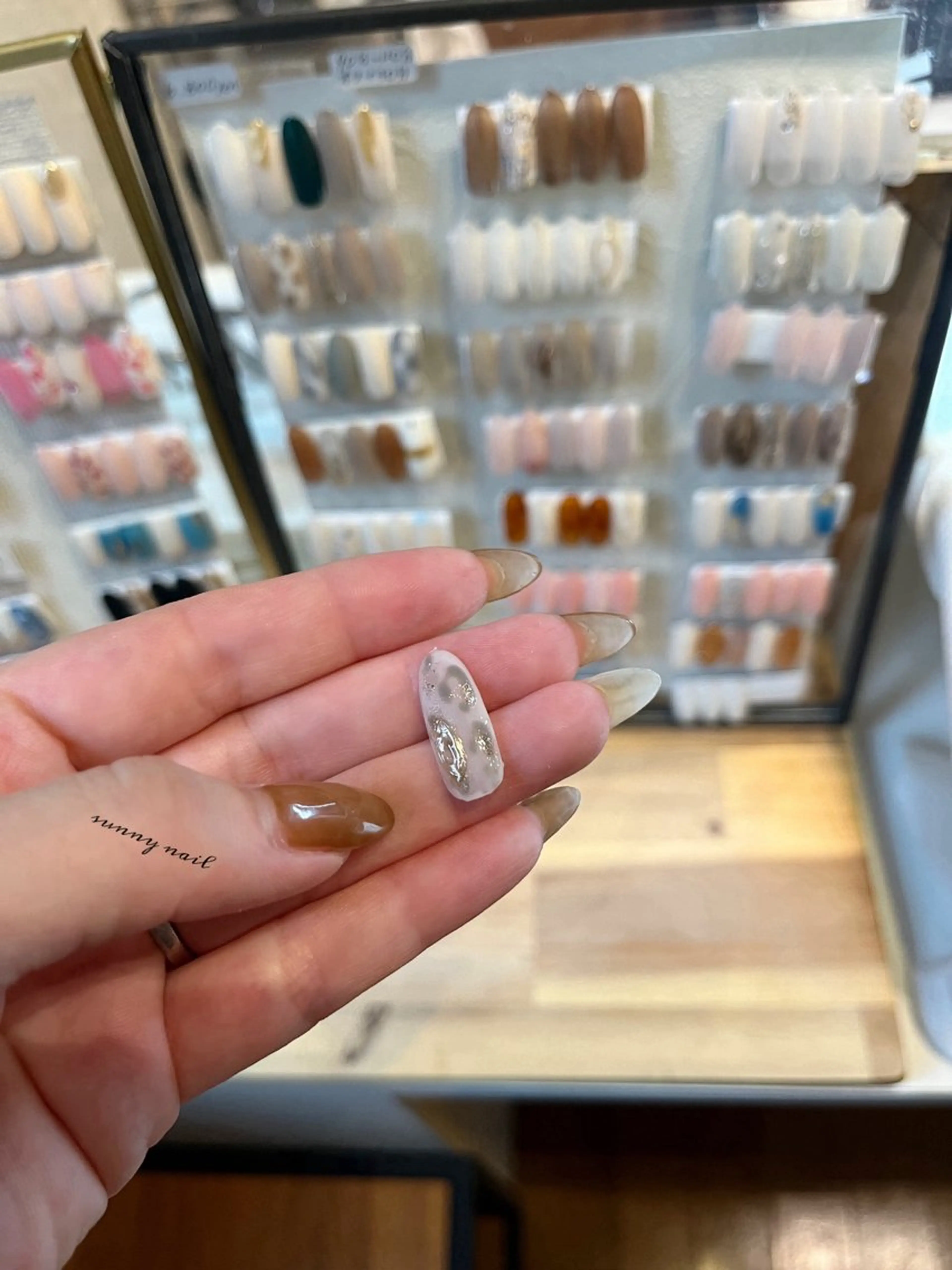 ネイル アニマル柄 sunny nailのネイルデザイン