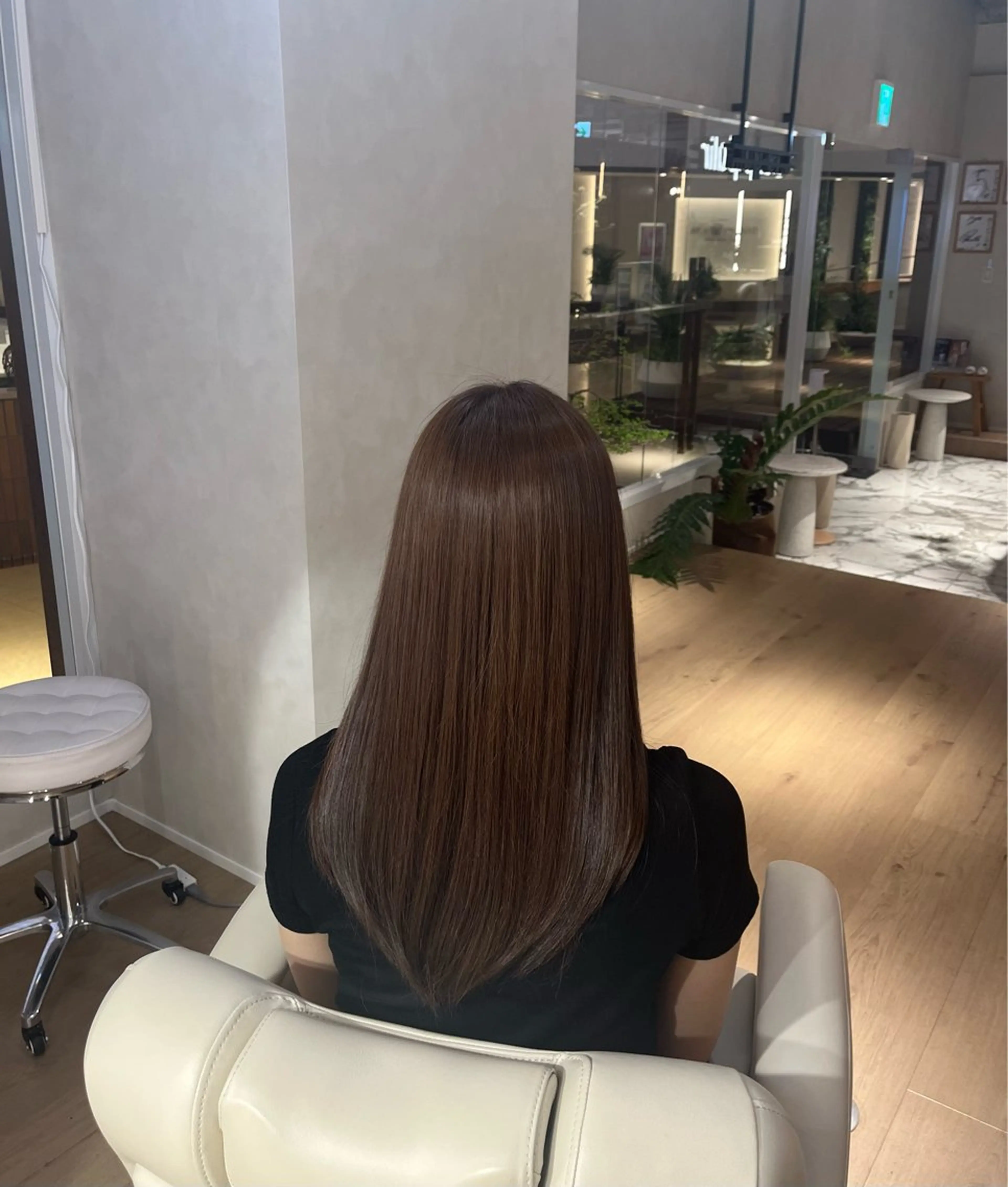 ロング カラー 大西 愛梨のヘアスタイル