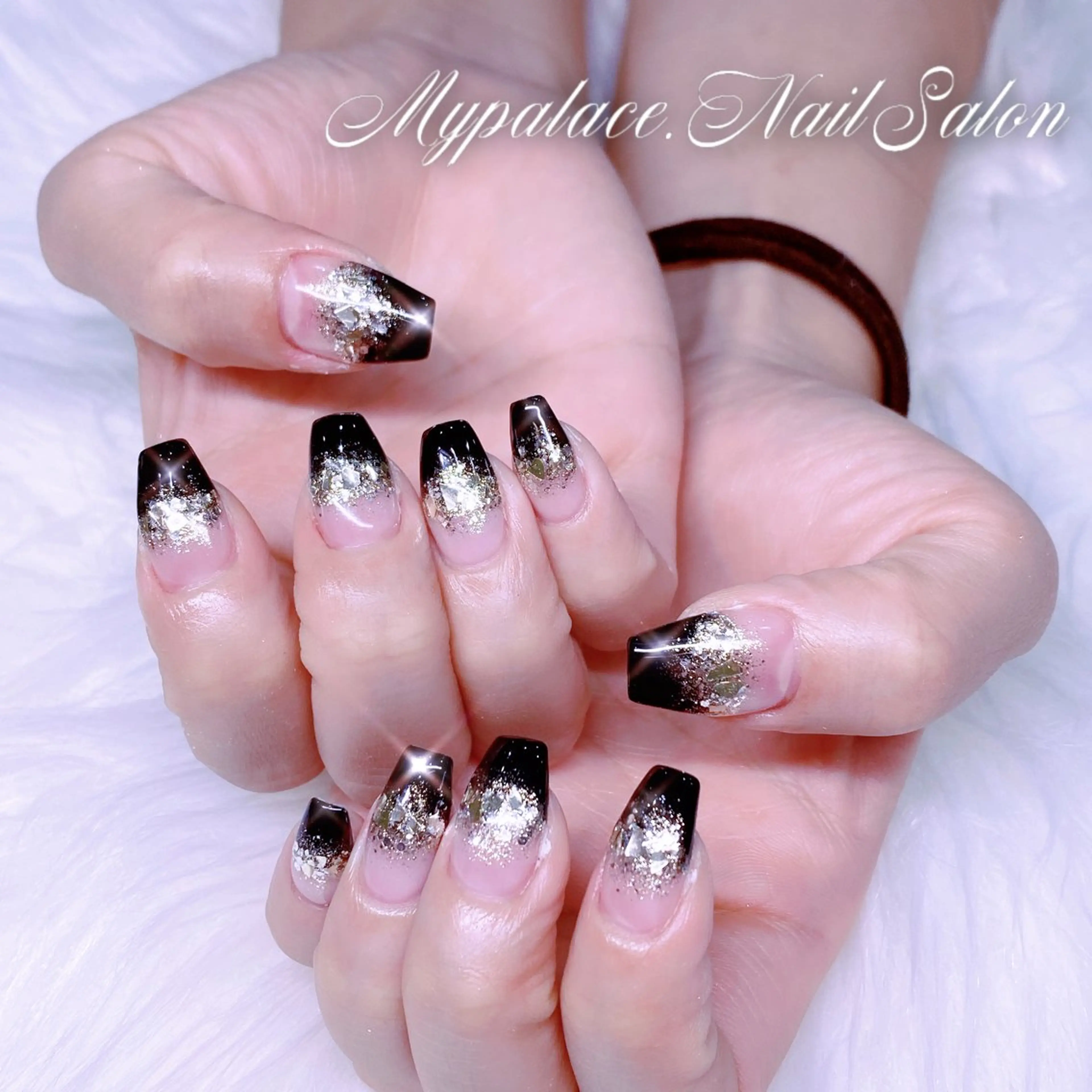 ネイル アートネイル キラキラネイル 持ち込み ハンドネイル Yuis Nailスカルプ専門のネイルデザイン