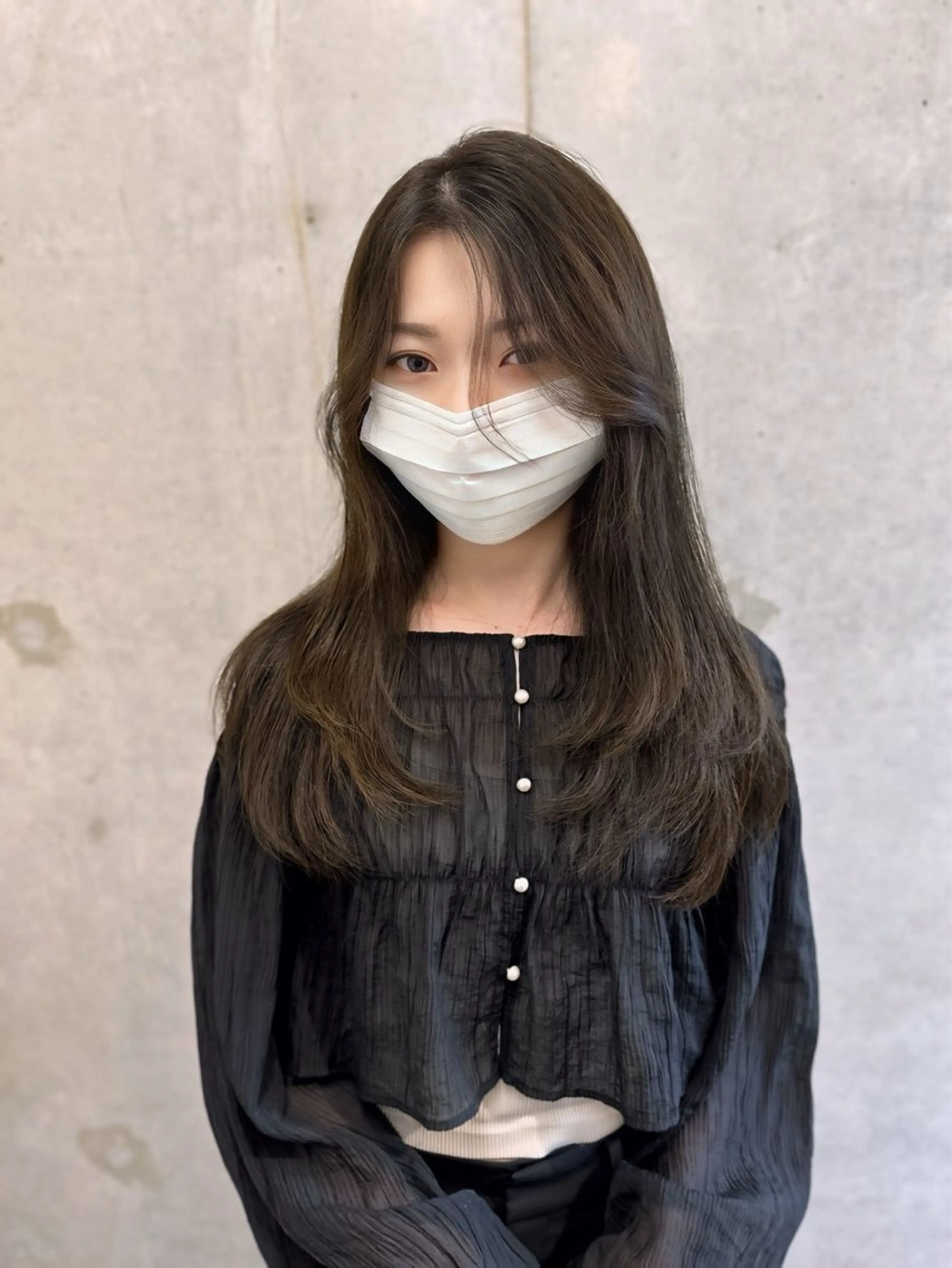 セミロング Rita/髪質改善 /透明感カラーのヘアスタイル