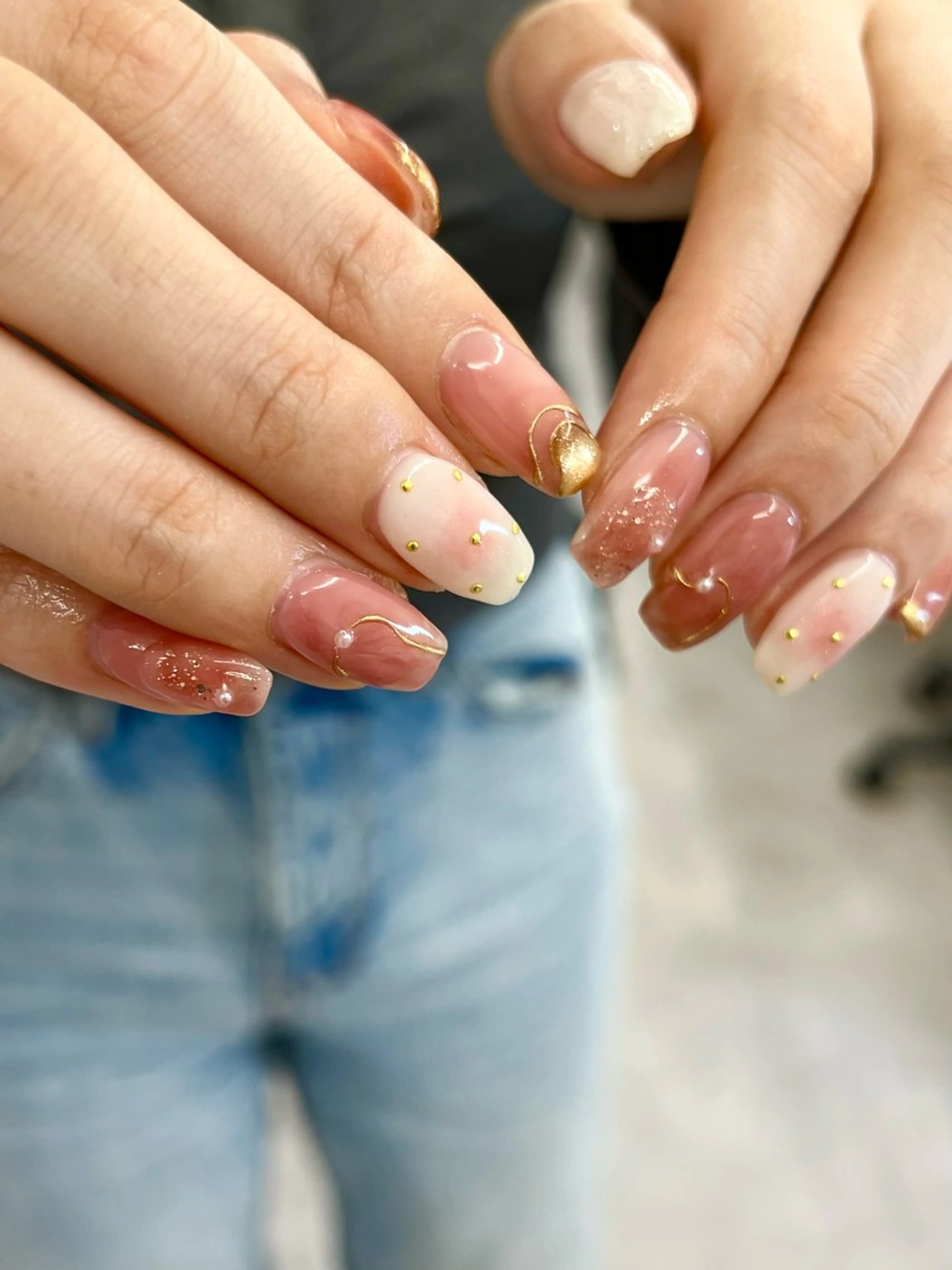ネイル チークネイル ジェルネイル 韓国ネイル マグネットネイル ニュアンスネイル ハンドネイル ハンドケア Bana_ Nailのネイルデザイン