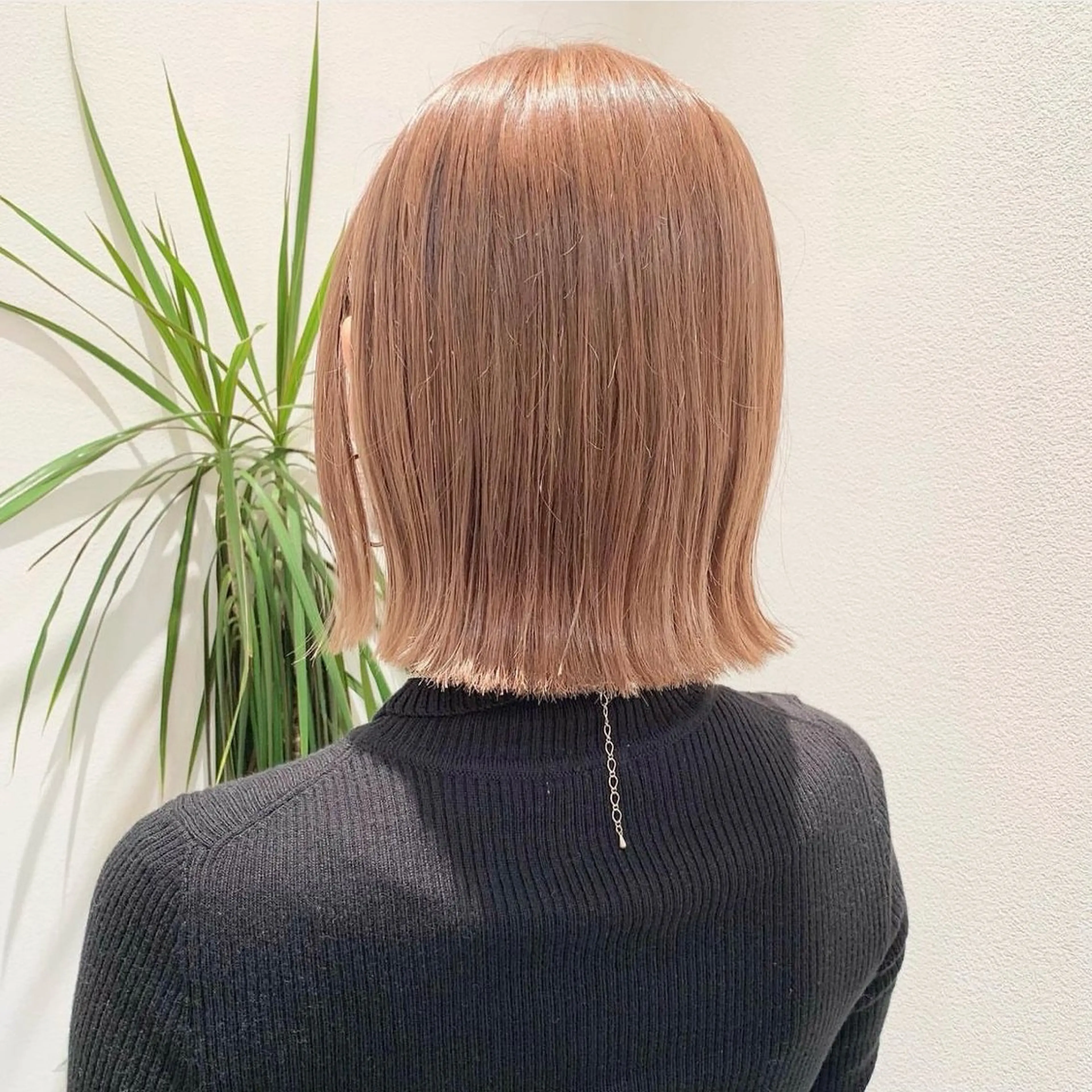 ミディアム Say.石川葵 ショートボブ前髪のヘアスタイル