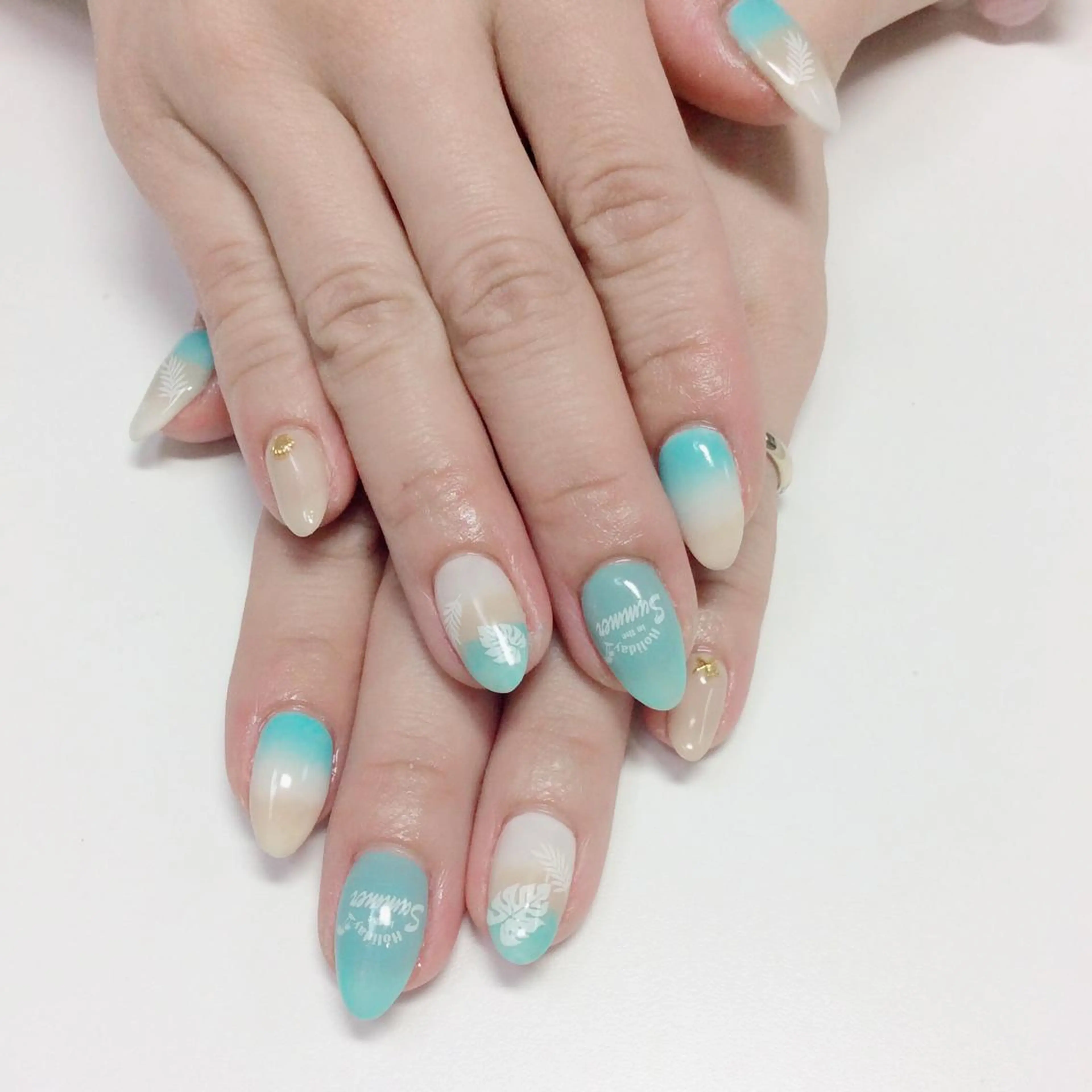 ネイル グラデーション 夏ネイル Nail salon Ka pilinaのネイルデザイン
