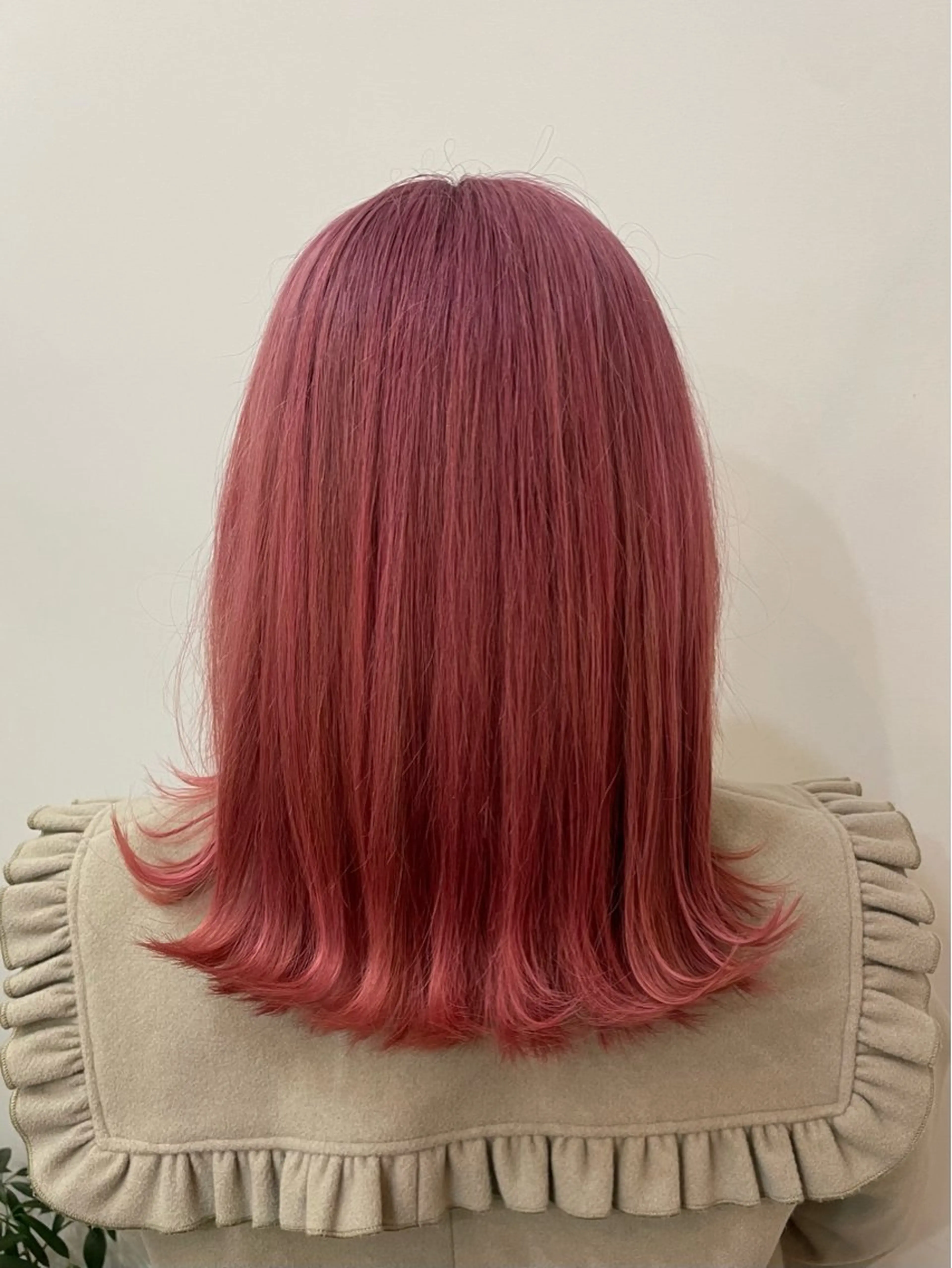 セミロング カット ヘアカラー トリートメント sense academy四谷所属・ブリーチ/ 縮毛矯正/IKEDAのヘアスタイル