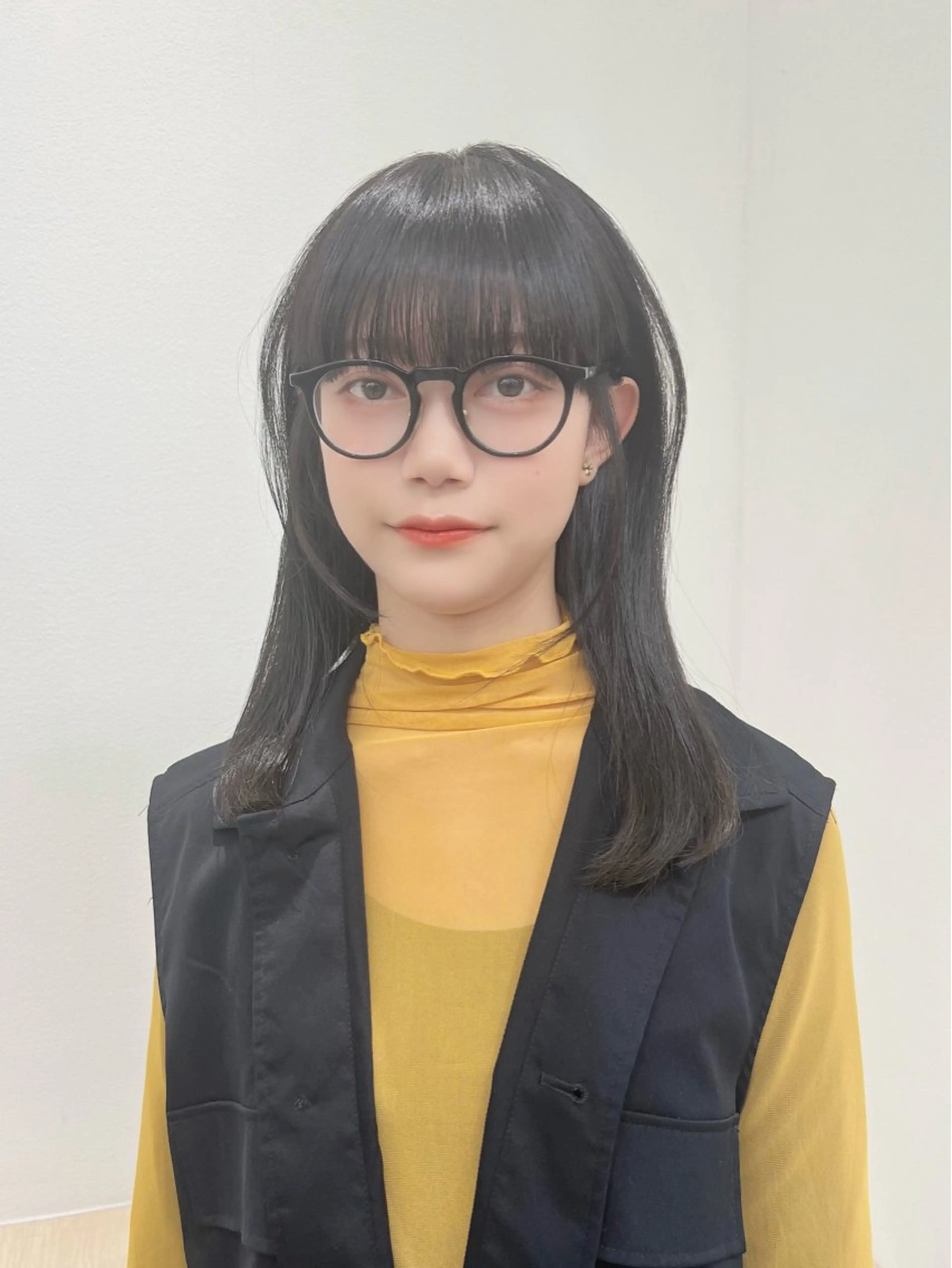 セミロング カラー Say.石川葵 ショートボブ前髪のヘアスタイル