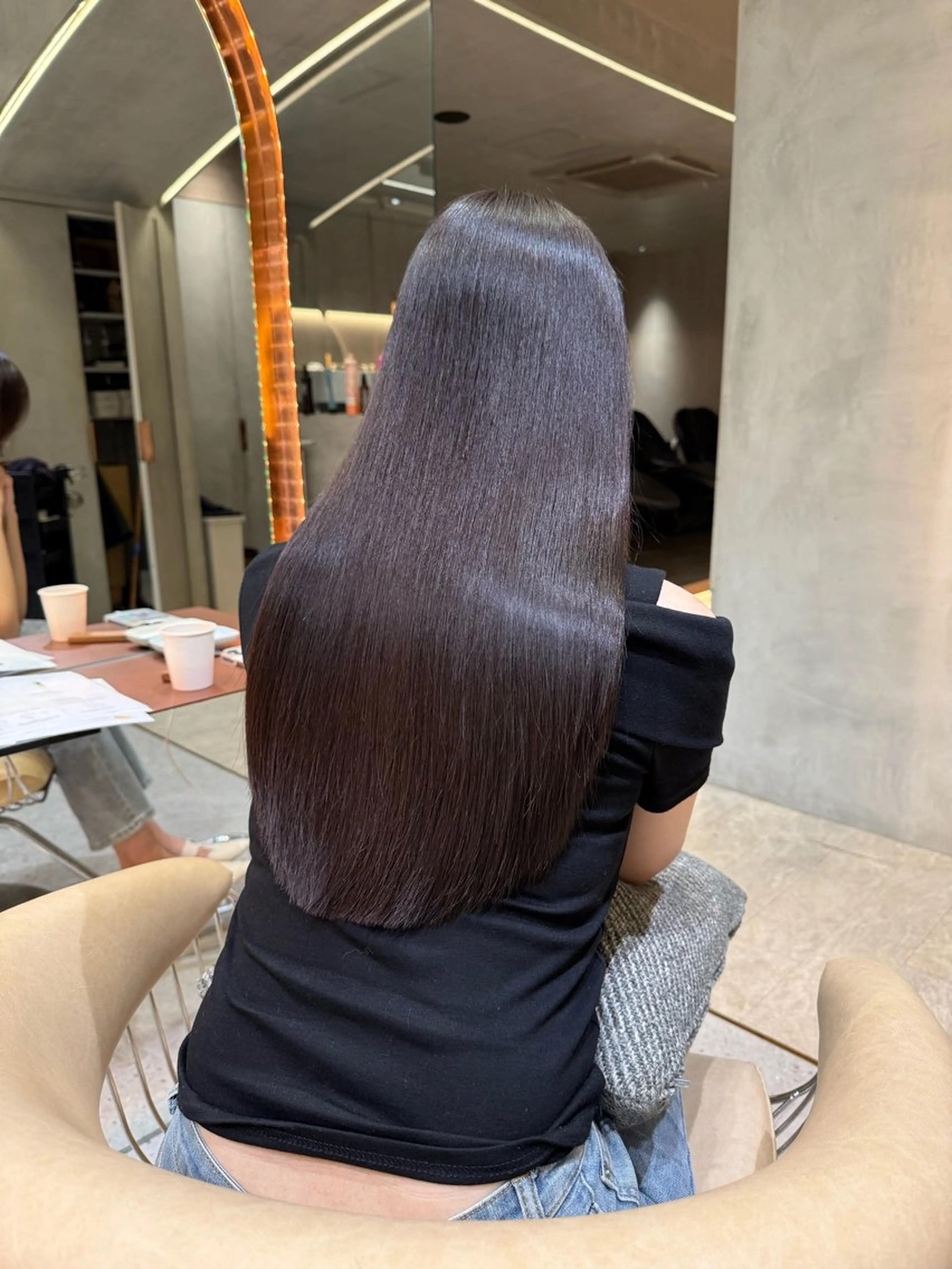 ロング 🦋美髪矯正、髪質 改善のプロ🦋アオイのヘアスタイル