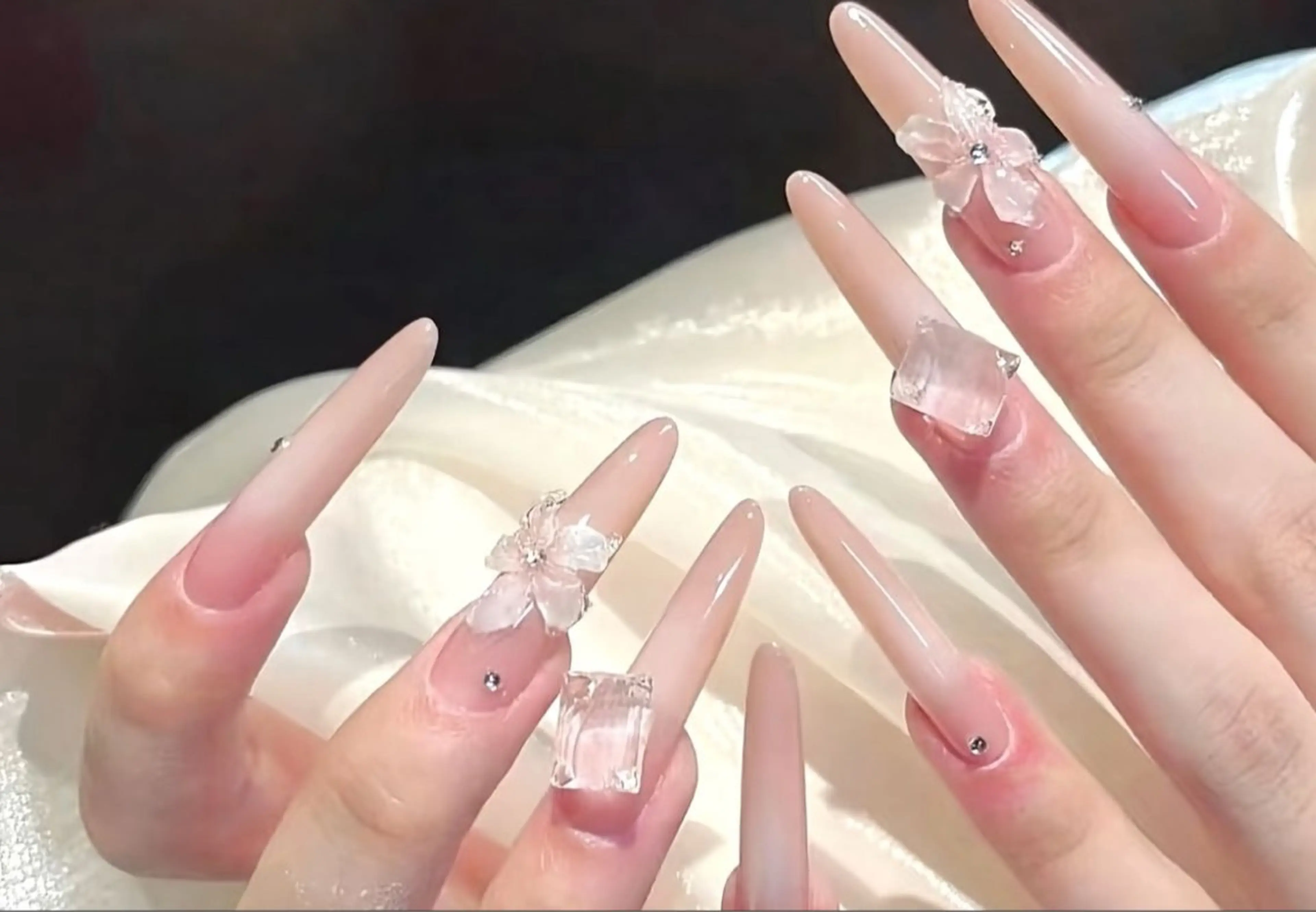 ネイル ハンドネイル 長さだし専門店 M2　rikaのネイルデザイン