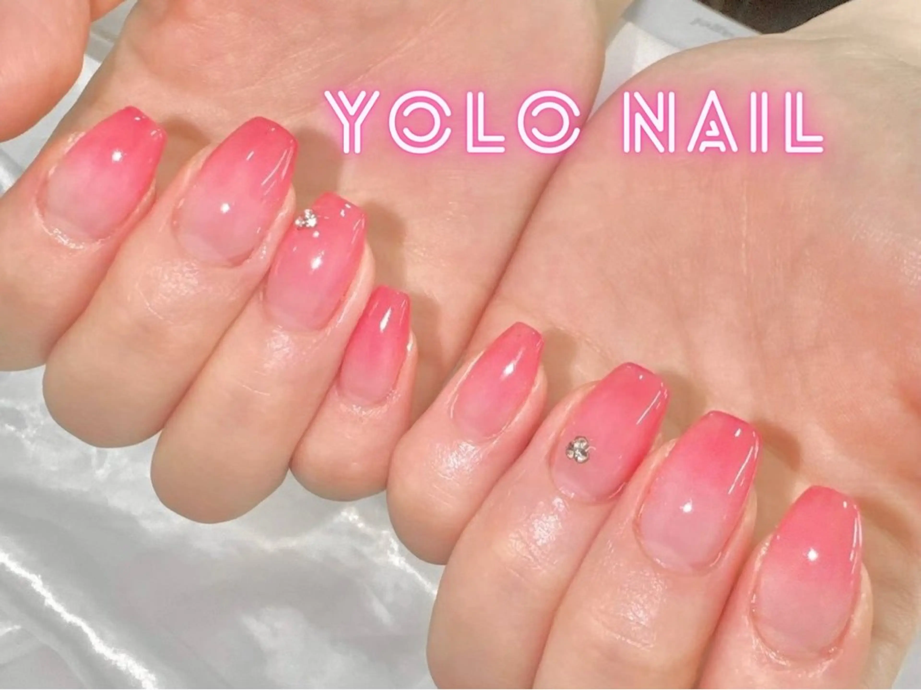 ネイル グラデーション YOLONAIL心斎橋店所属・田本 和音のネイルデザイン
