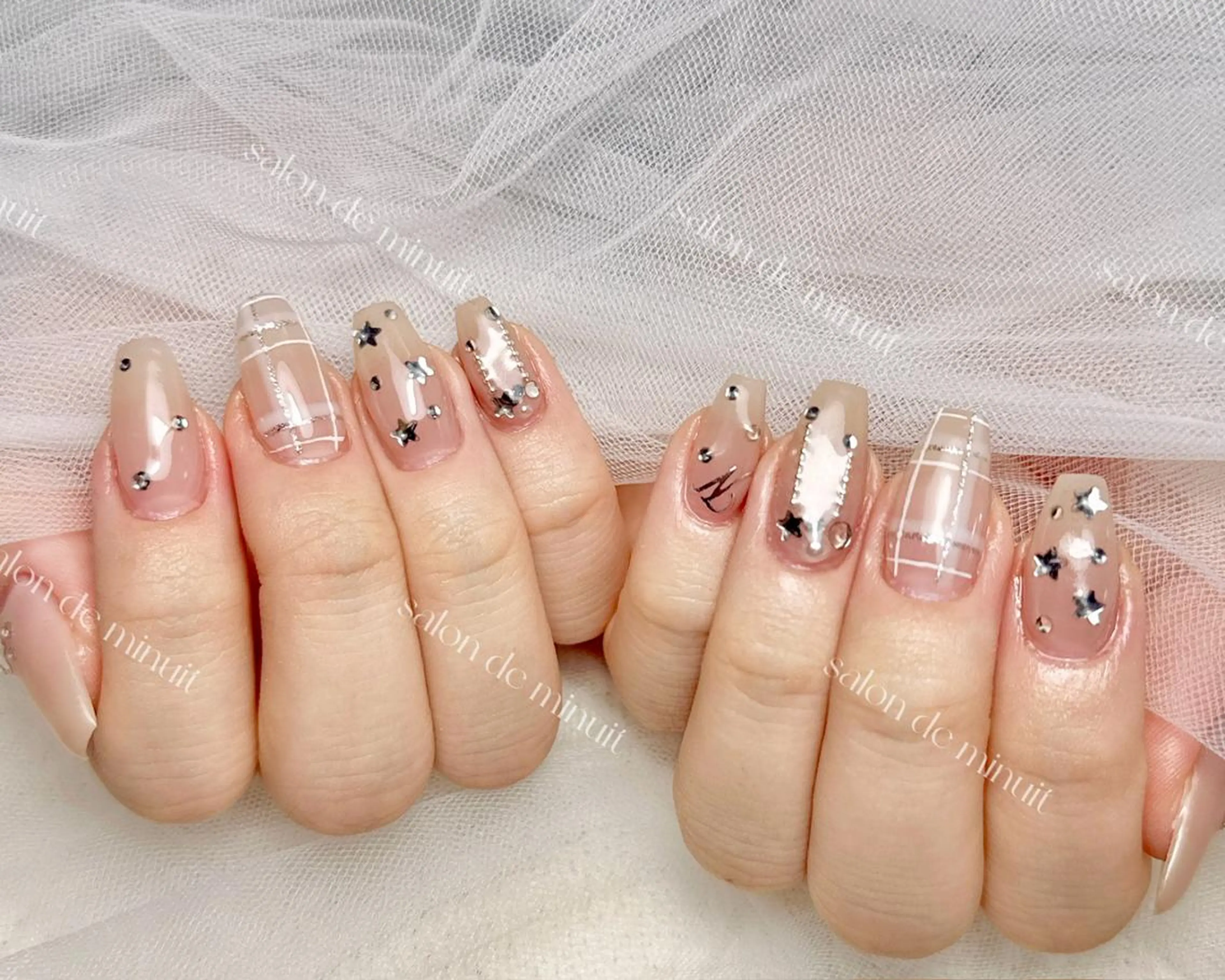 ネイル Salon de Minuit🦩のネイルデザイン