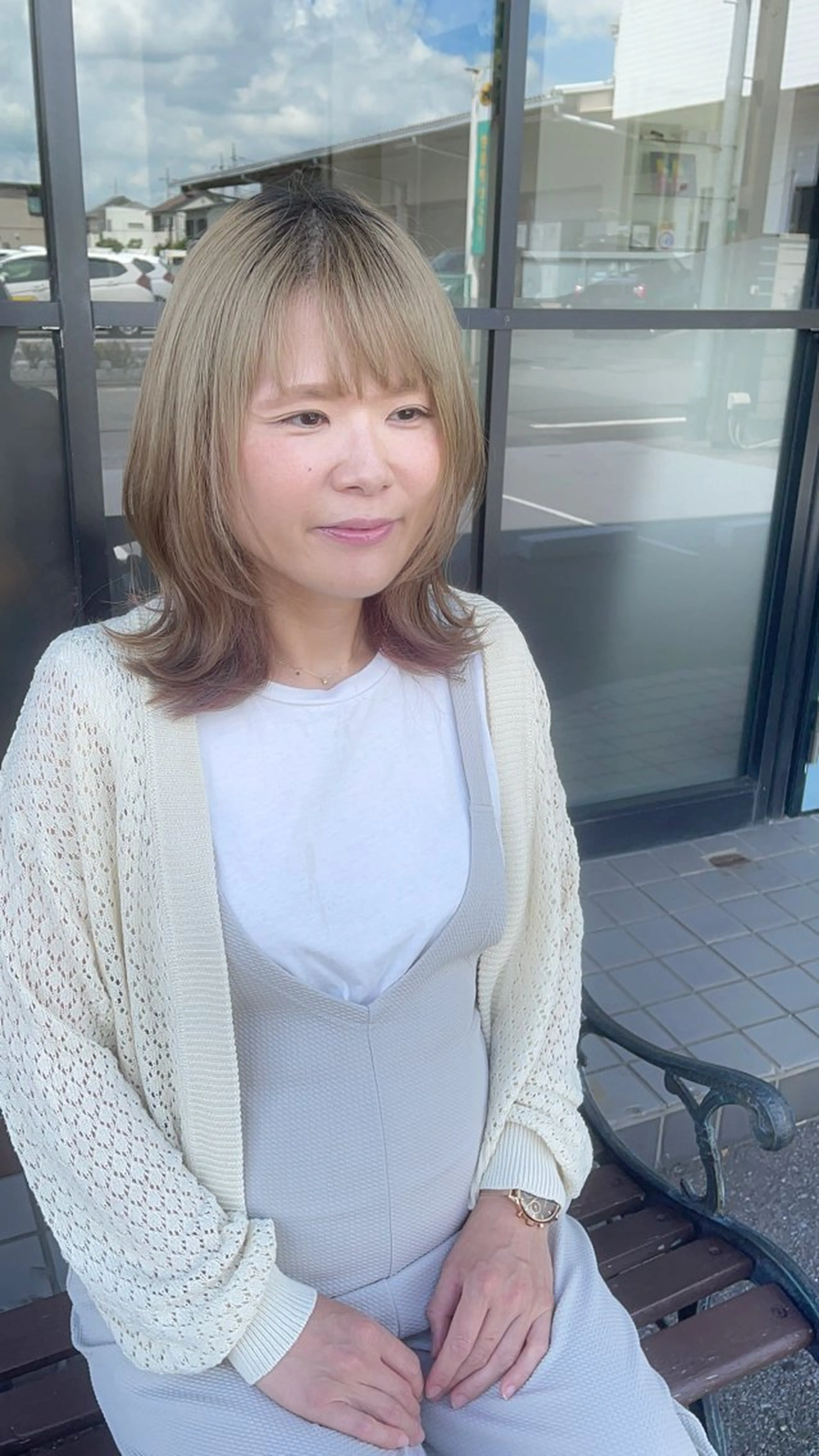 ミディアム カラー パーマ ヘアアレンジ ハイトーンカラー くびれヘア カット ヘアカラー トリートメント VIVIE【ヴィヴィ】所属・髪質改善/韓国風 レイヤー/田村祐樹のヘアスタイル