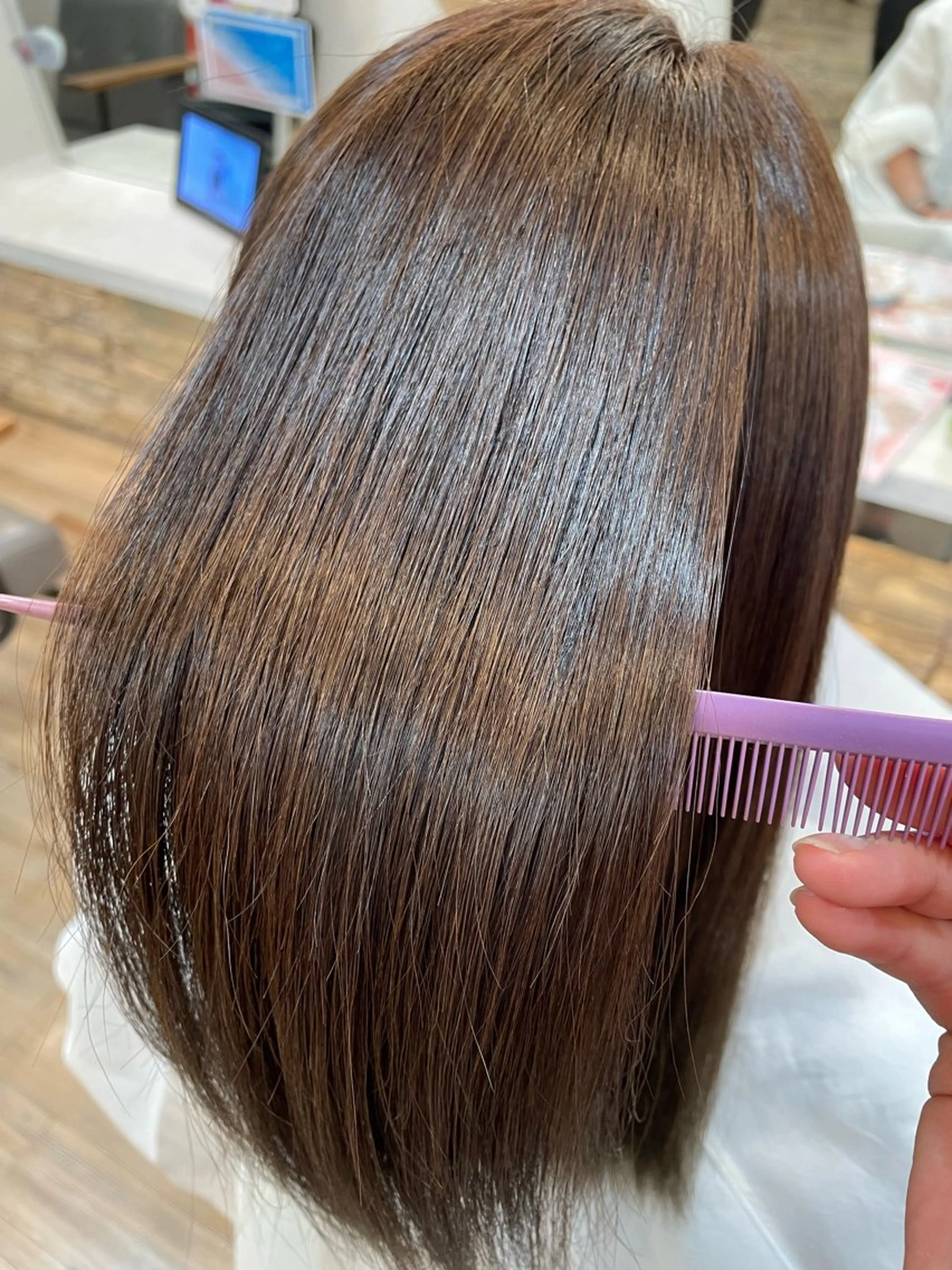 セミロング 🌿金子詩帆 🪄美髪縮毛矯正のヘアスタイル