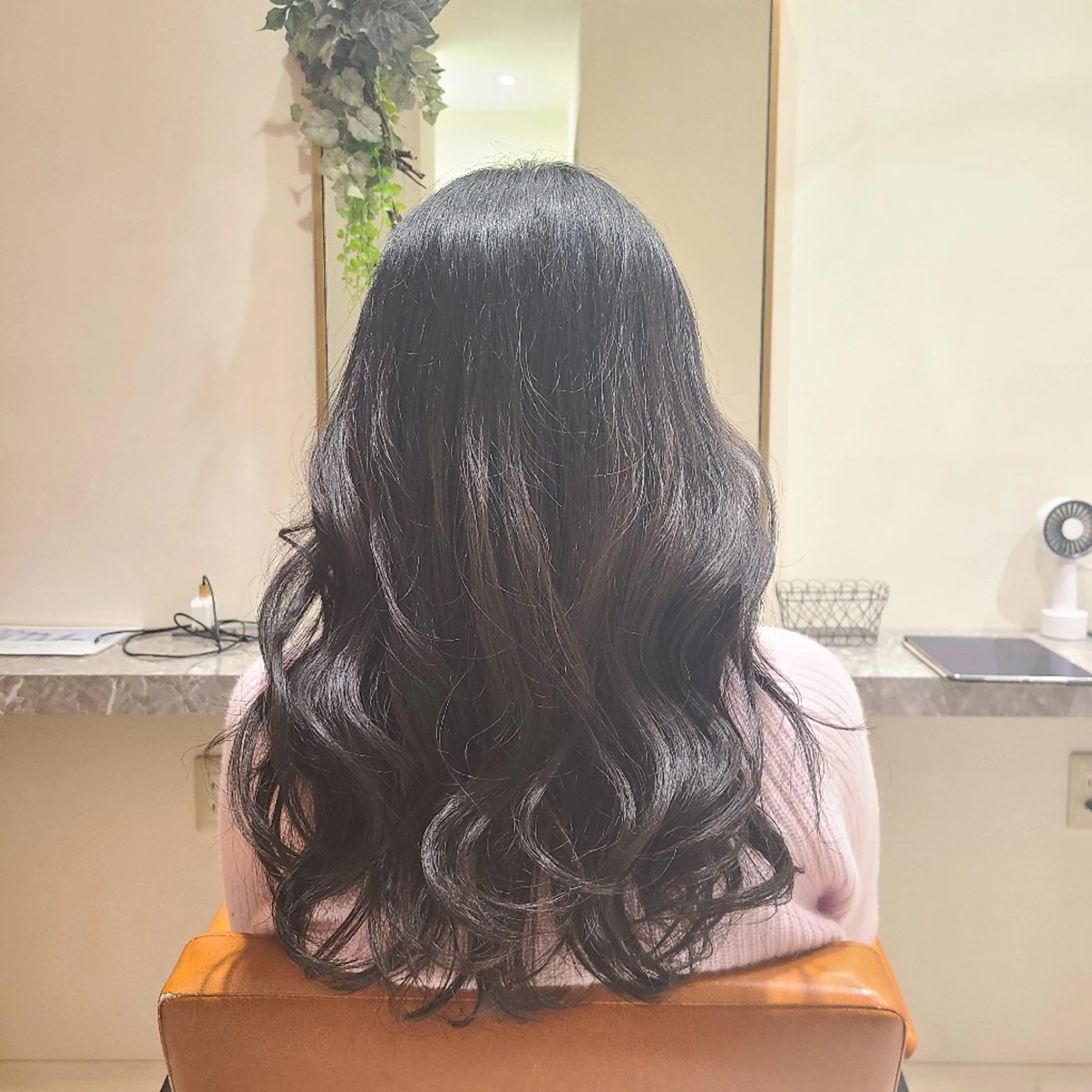 ロング カラー レイヤーカット MerryLand 日吉所属・中井 啓悟のヘアスタイル