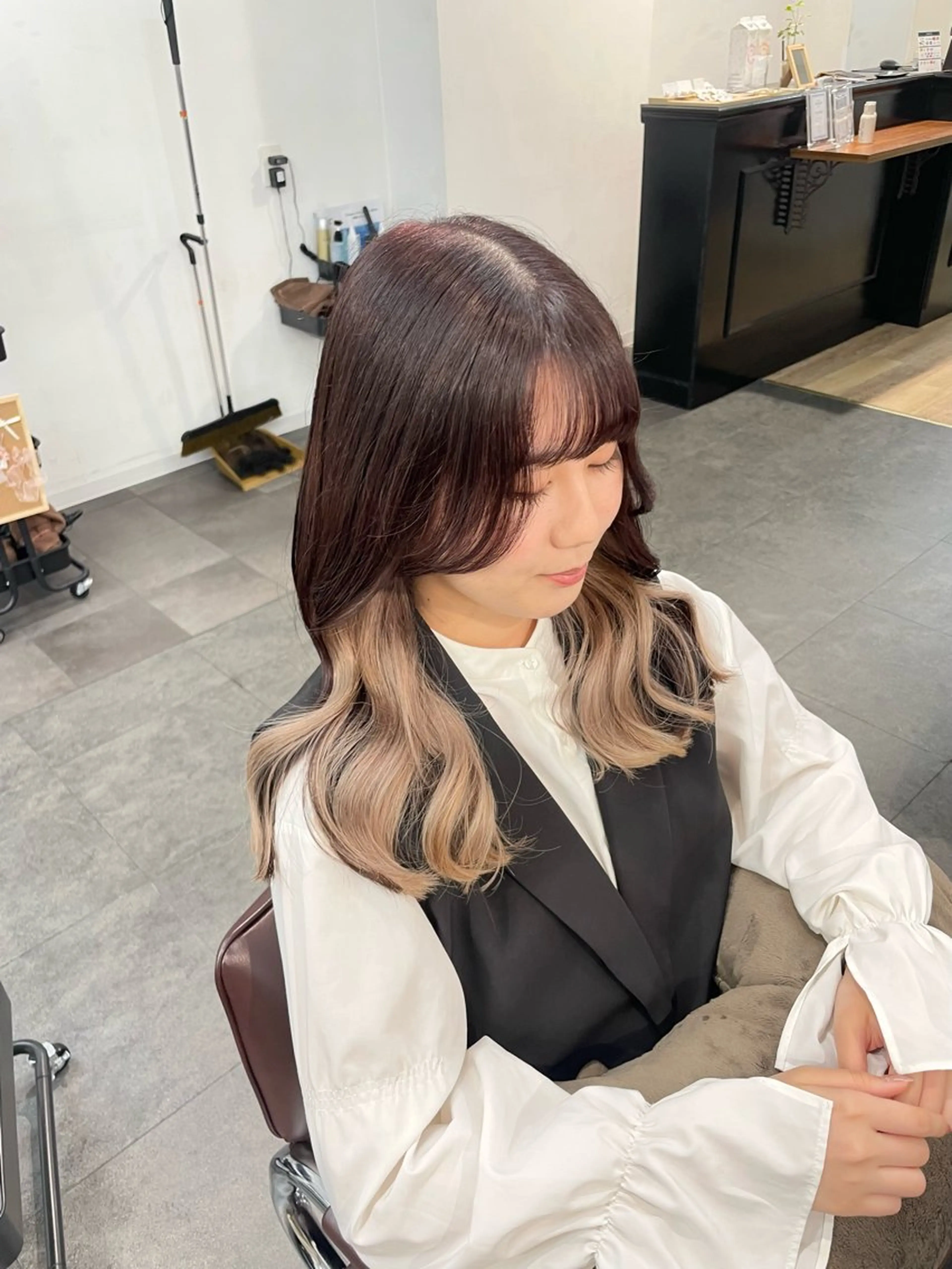 ロング カラー 野町 好花のヘアスタイル