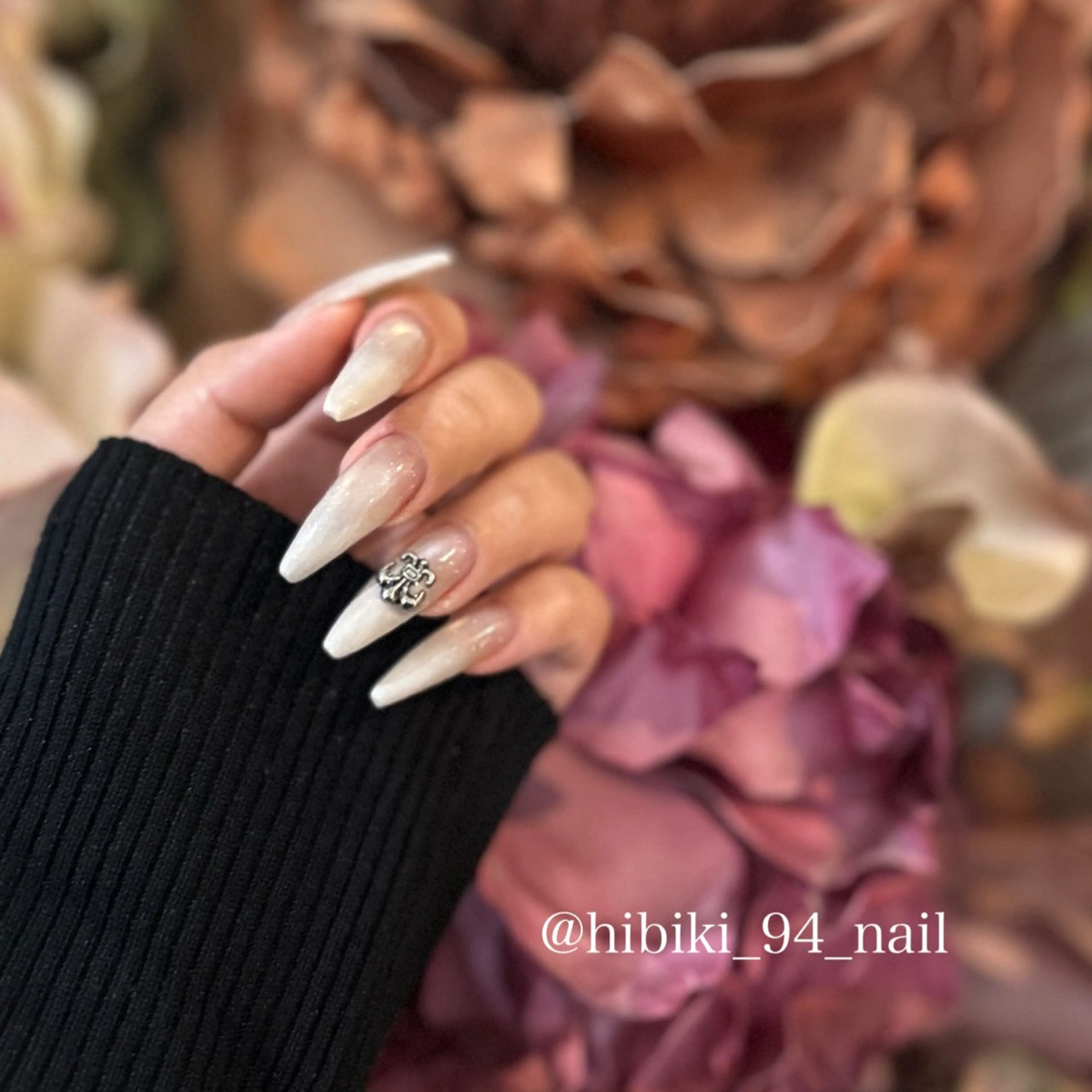 ネイル ハンドネイル L'oeillet所属・L'oeillet HIBIKIのネイルデザイン