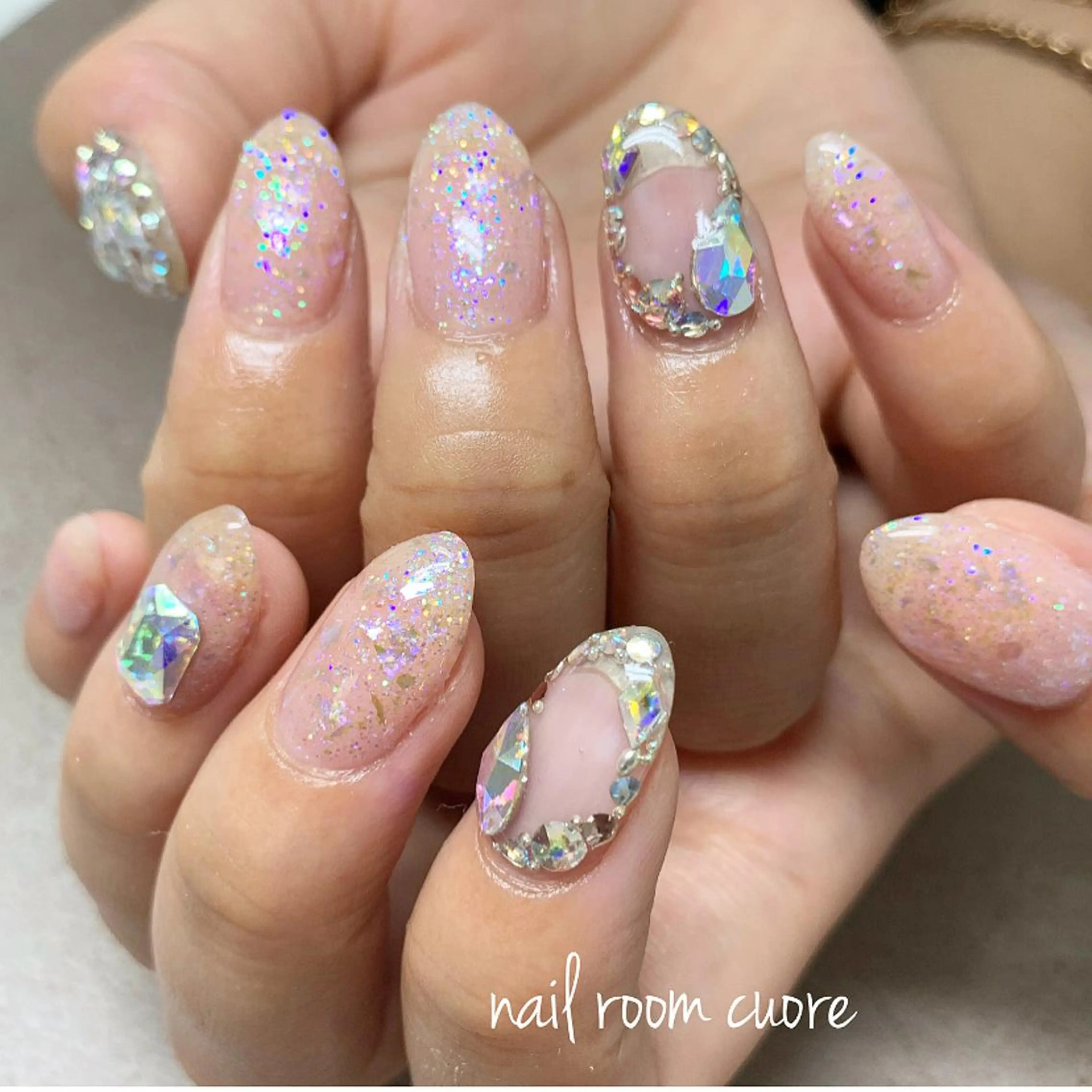 ネイル キラキラネイル ハンドネイル nail room  cuore所属・松尾 典子のネイルデザイン