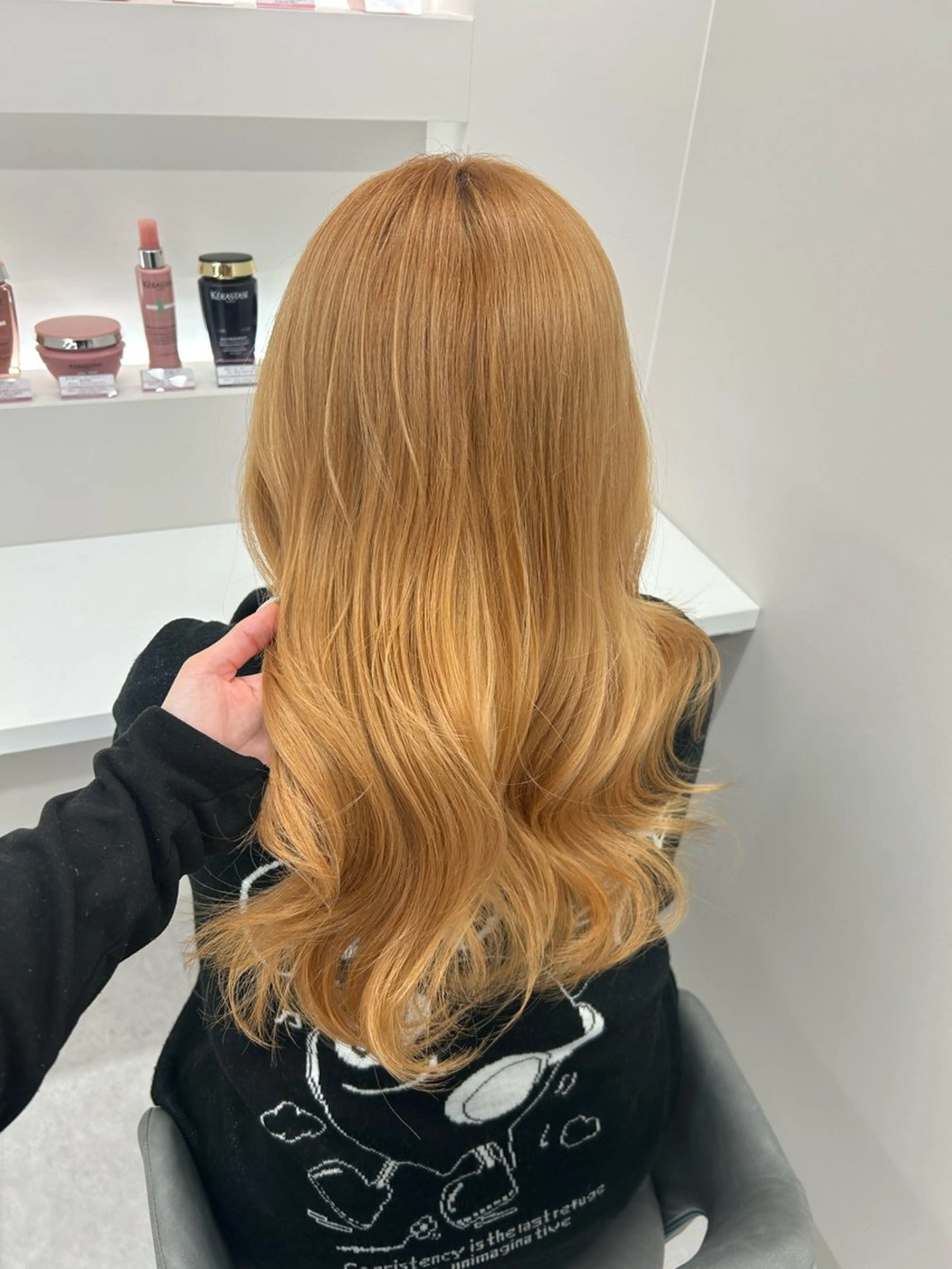 ロング カラー ブリーチ ヘアカラー カラー/エクステ 🤍ルナのヘアスタイル