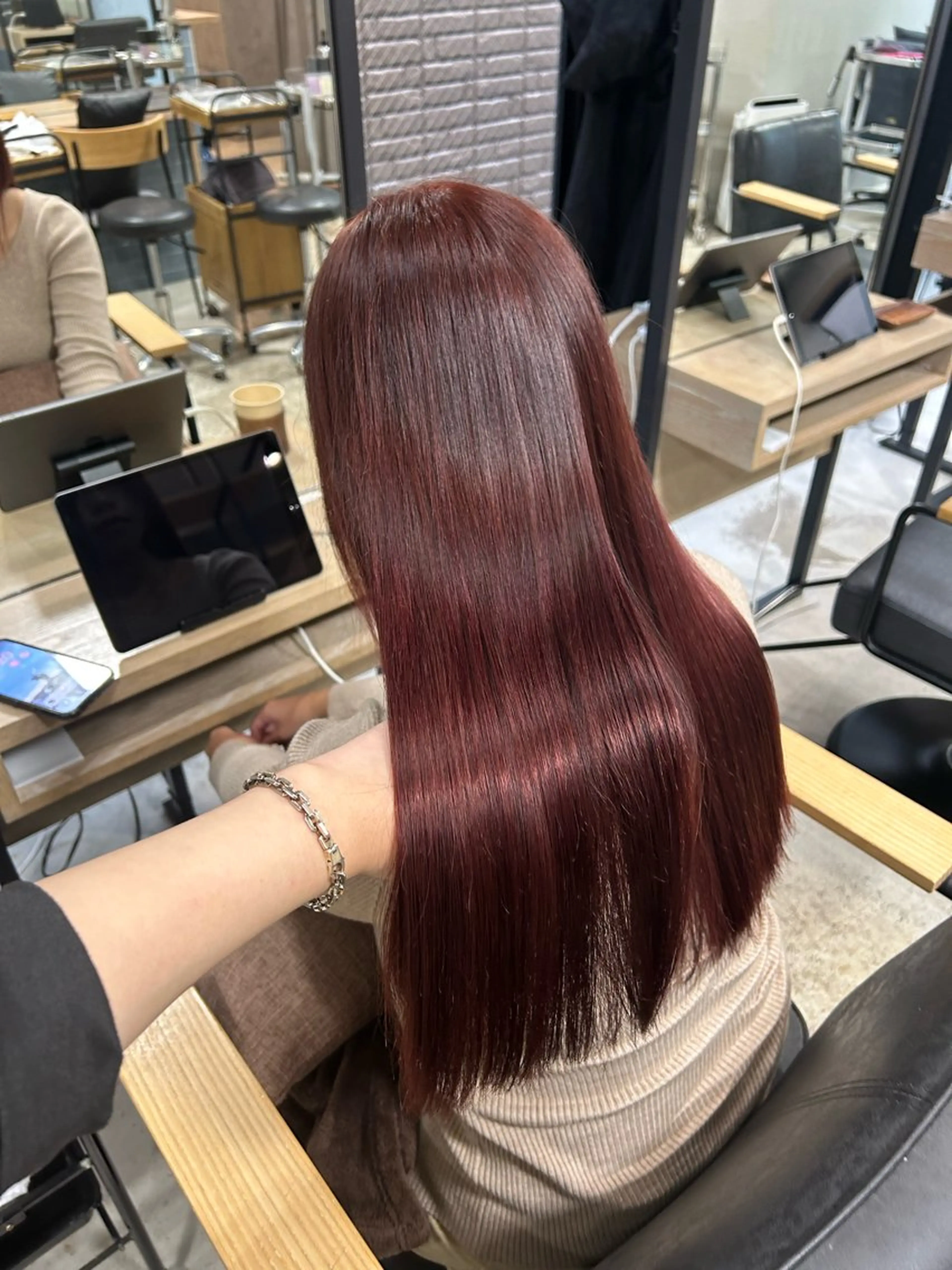 【✨口コミ多数✨】艶ワンカラー➕3stepトリートメント付の写真